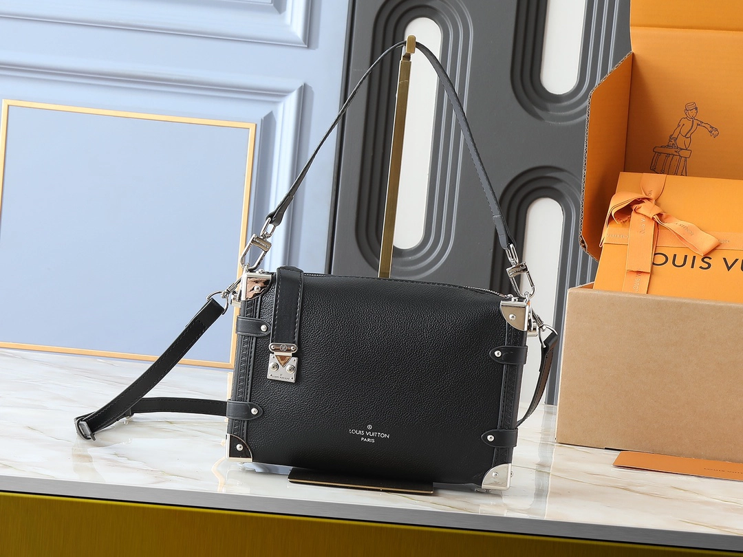 ルイ・ヴィトン サイド・トランク MM バッグ「Side Trunk Bag」
