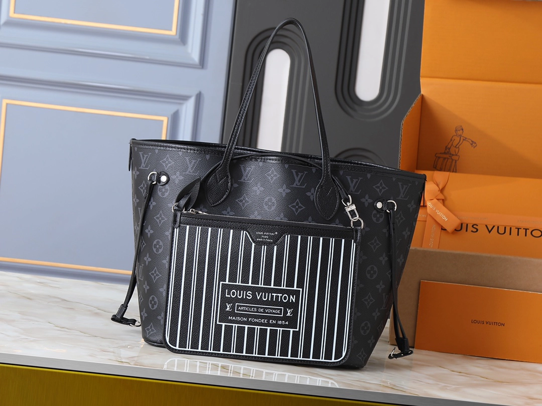 ルイ・ヴィトン ネヴァーフル・インサイドアウト BB/MM バッグ「Neverfull Bag」