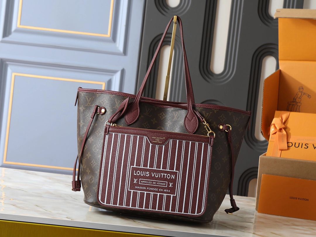ルイ・ヴィトン ネヴァーフル・インサイドアウト BB/MM バッグ「Neverfull Bag」