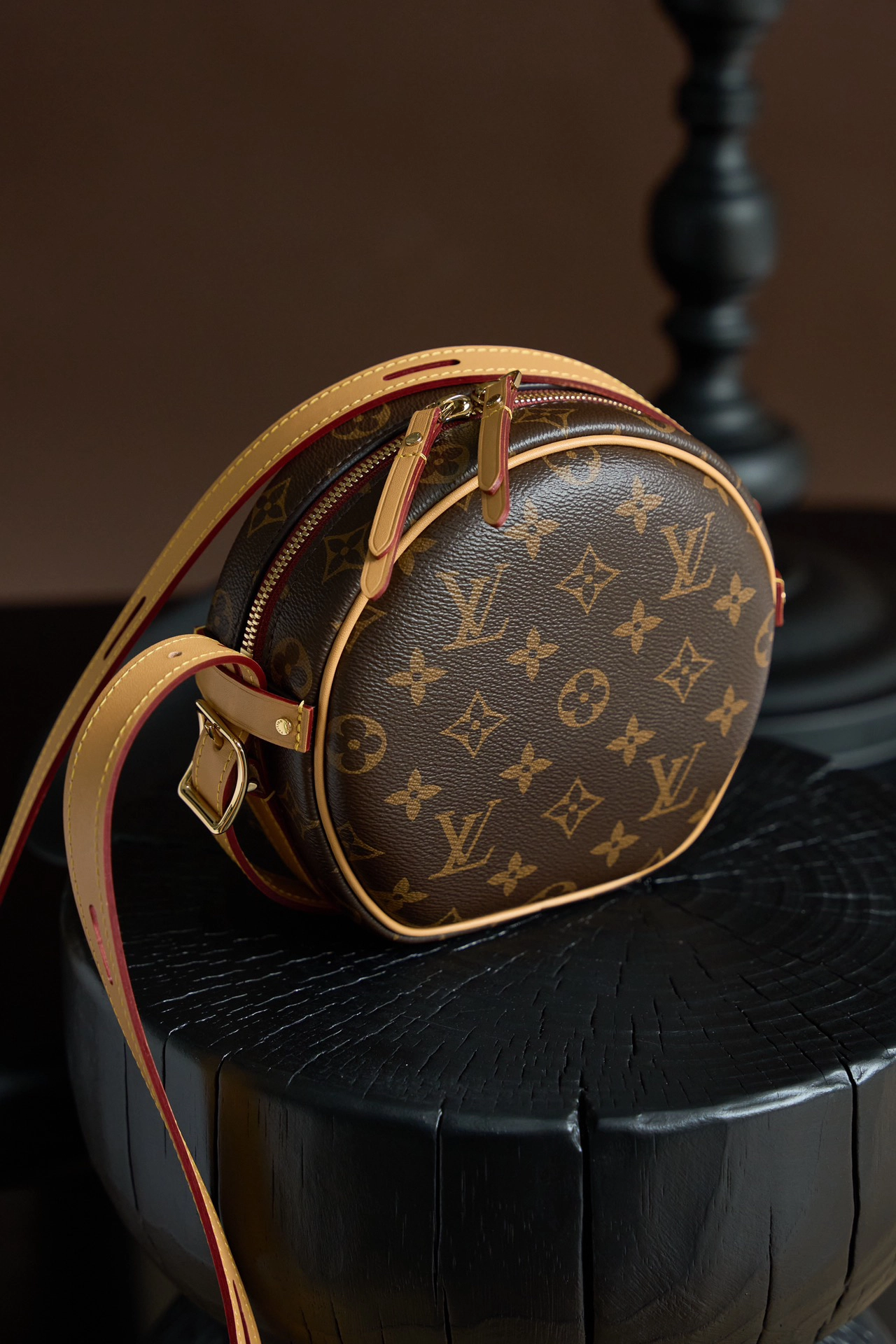 ルイ・ヴィトン「Louis Vuitton」 モノグラム ボアット・シャポー・ソープル ハンドバッグ