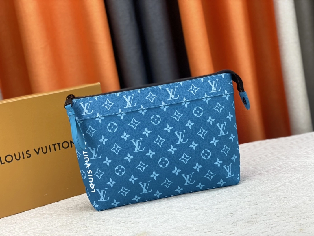 ルイ・ヴィトン「Louis Vuitton」ポシェット・ヴォワヤージュ スープル