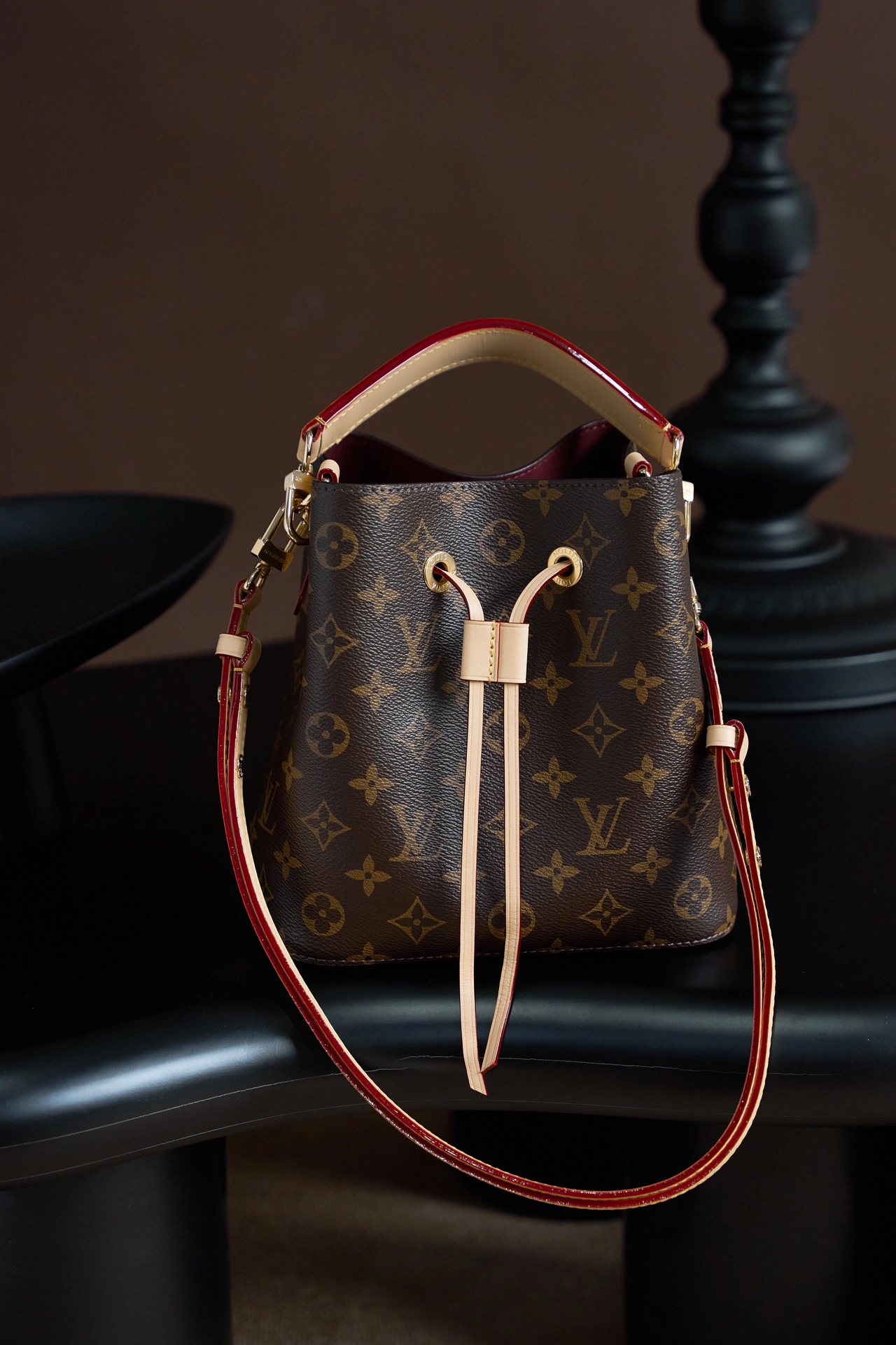 ルイ・ヴィトン「Louis Vuitton」 ネオノエ BB モノグラム ショルダーバッグ