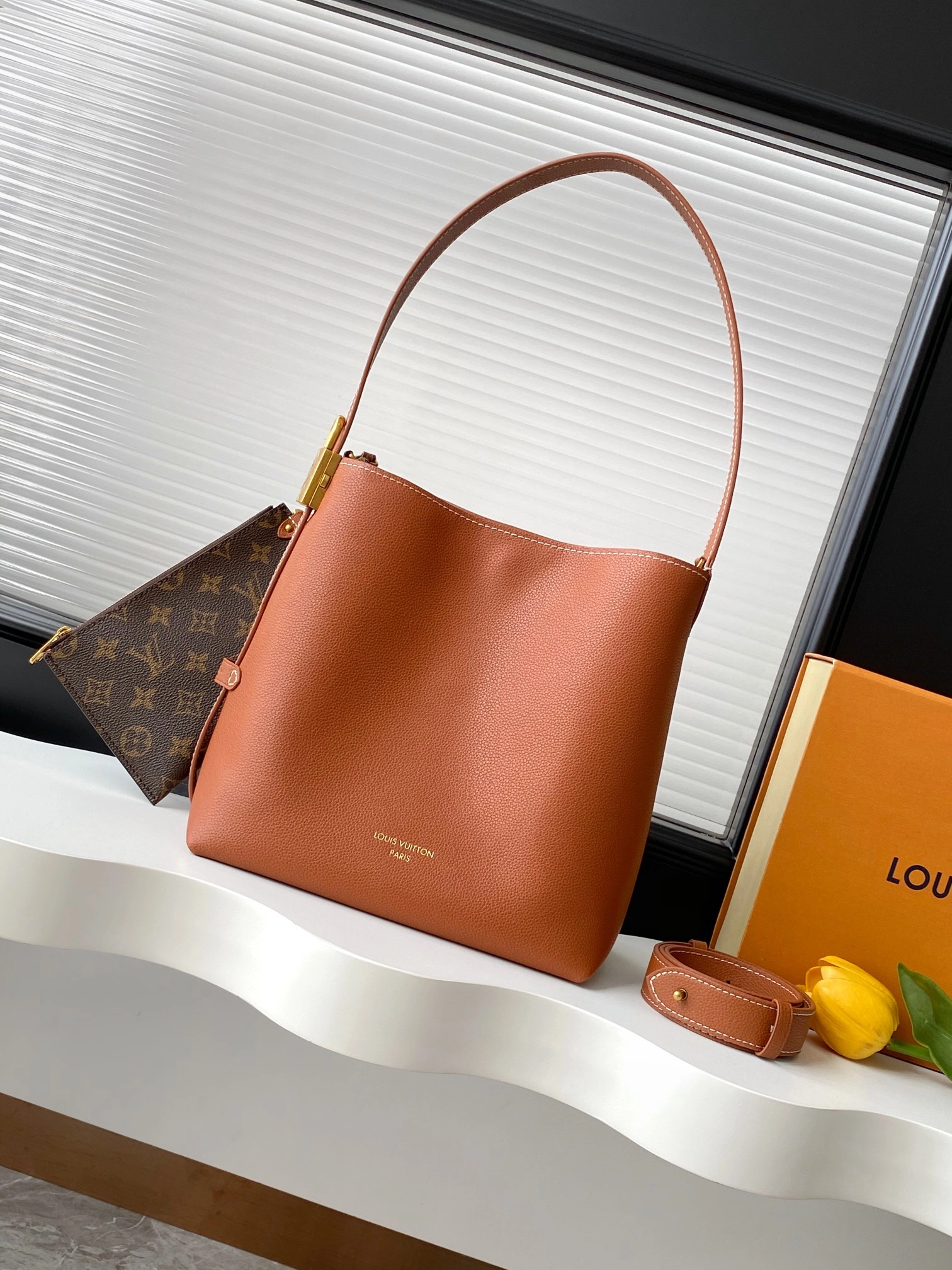 ルイ・ヴィトン「Louis Vuitton」ロウキー・オール・イン BB