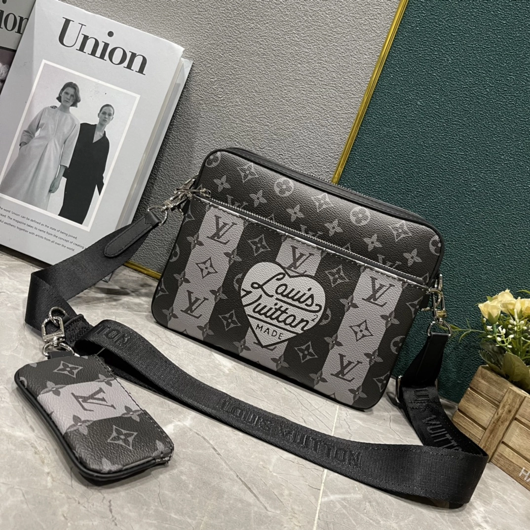 ルイ・ヴィトン「Louis Vuitton」新作 Trio メッセンジャーバッグ