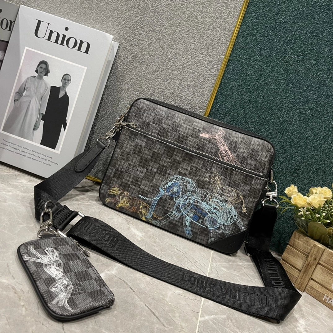 ルイ・ヴィトン「Louis Vuitton」新作 Trio メッセンジャーバッグ