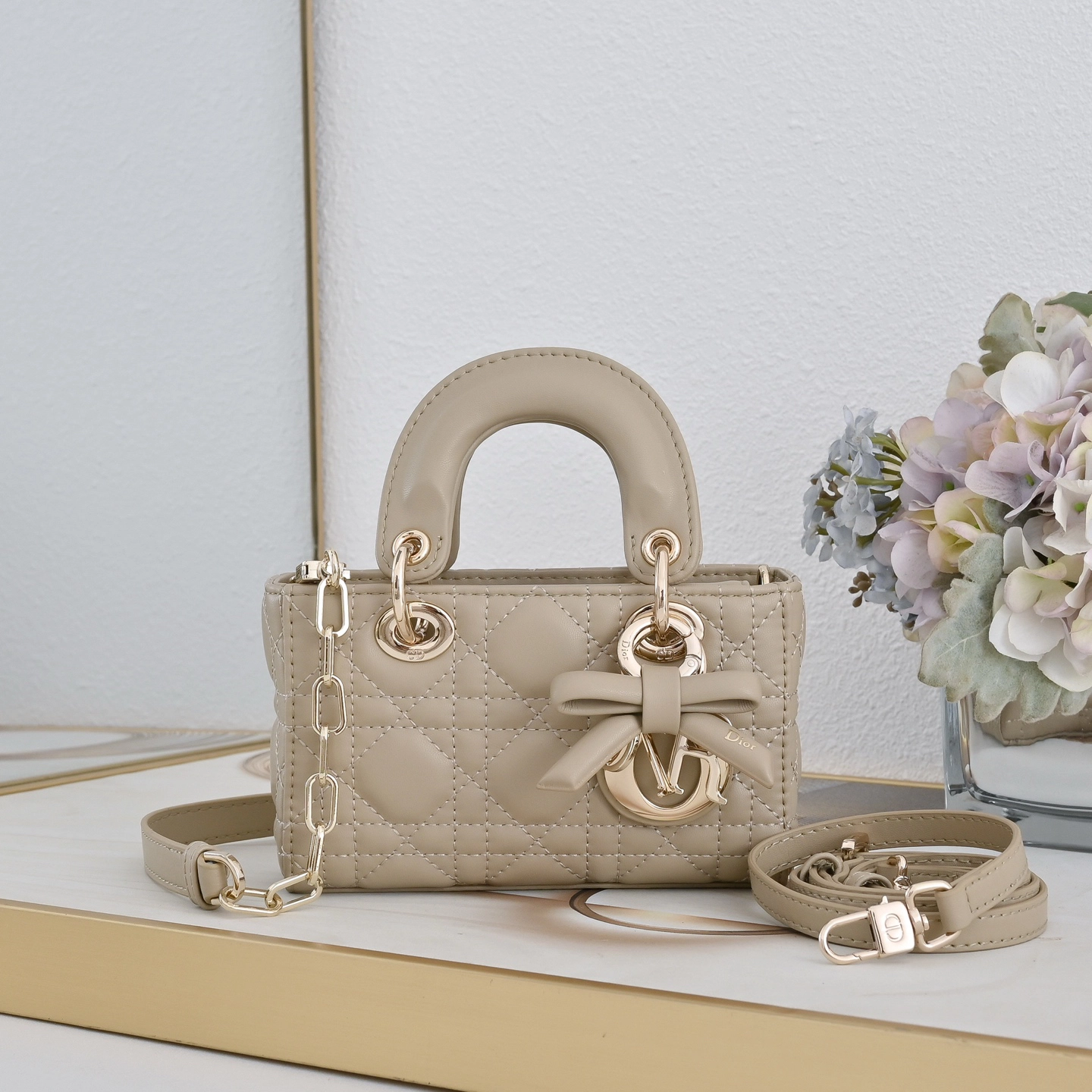 【入手困難品】ディオール レディ ディージョイ ハンドバッグ「Lady D‑Joy Bag」