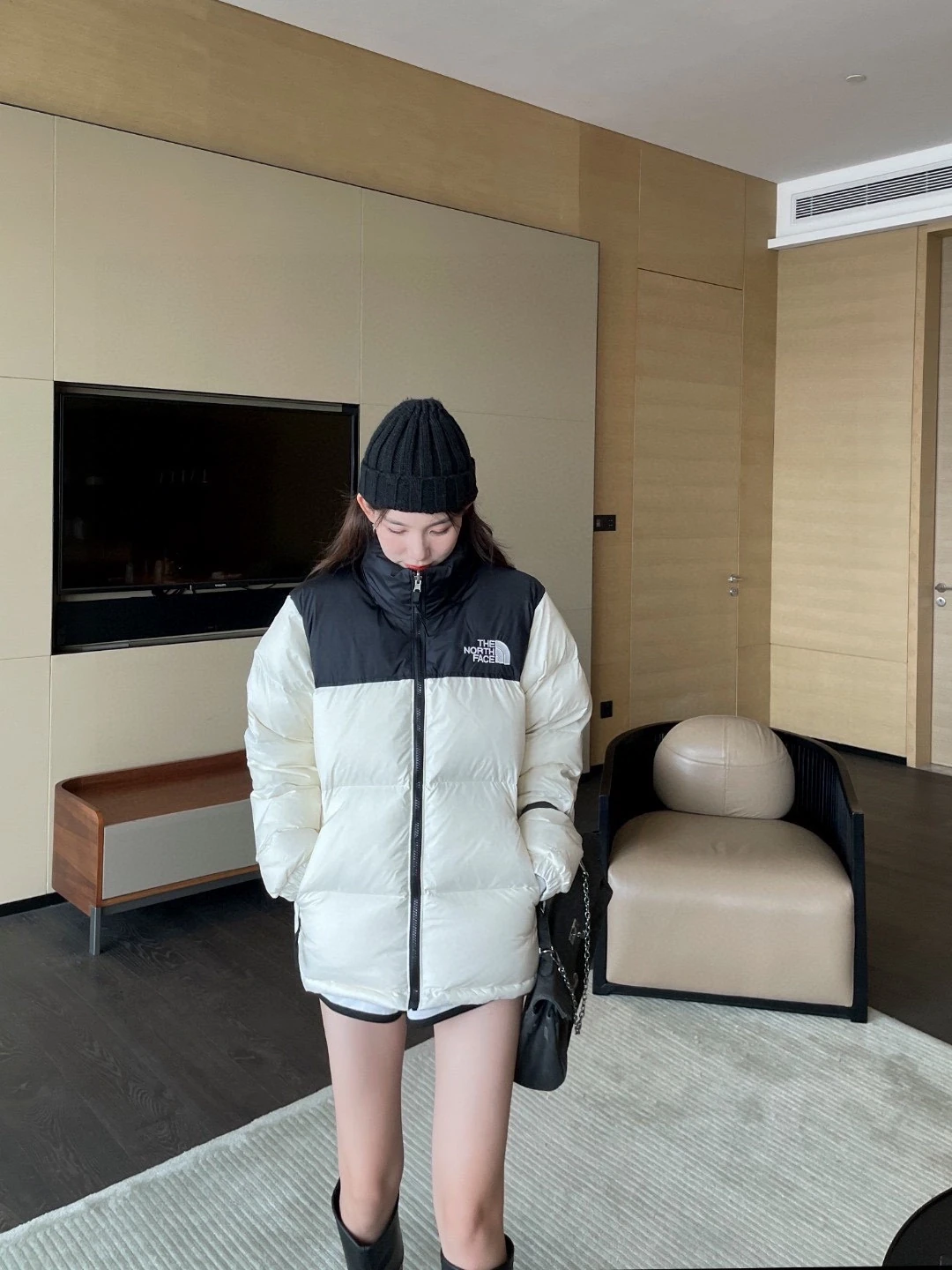 ザ・ノースフェイス Nuptse クラシックなレディースショートダウンジャケット