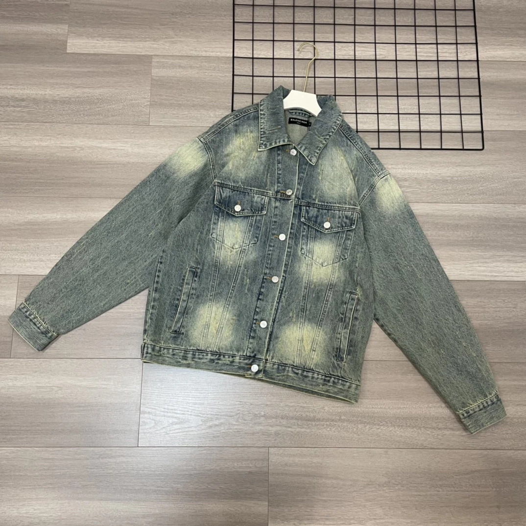 バレンシアガ「Balenciaga」blcg水洗いして古い背中のドリルを作るスローガンデニムジャケット