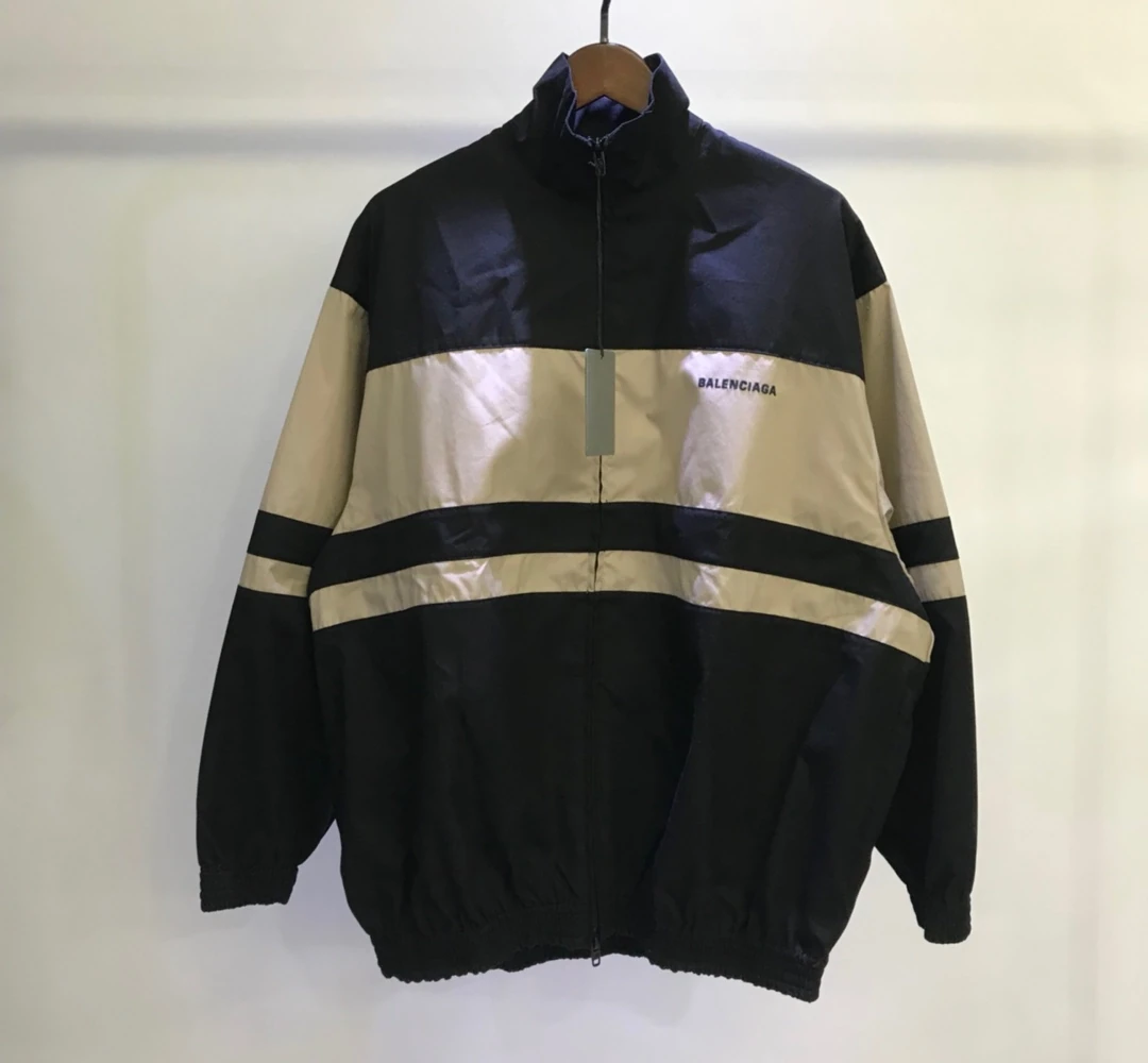 バレンシアガ「Balenciaga」カラージャケット