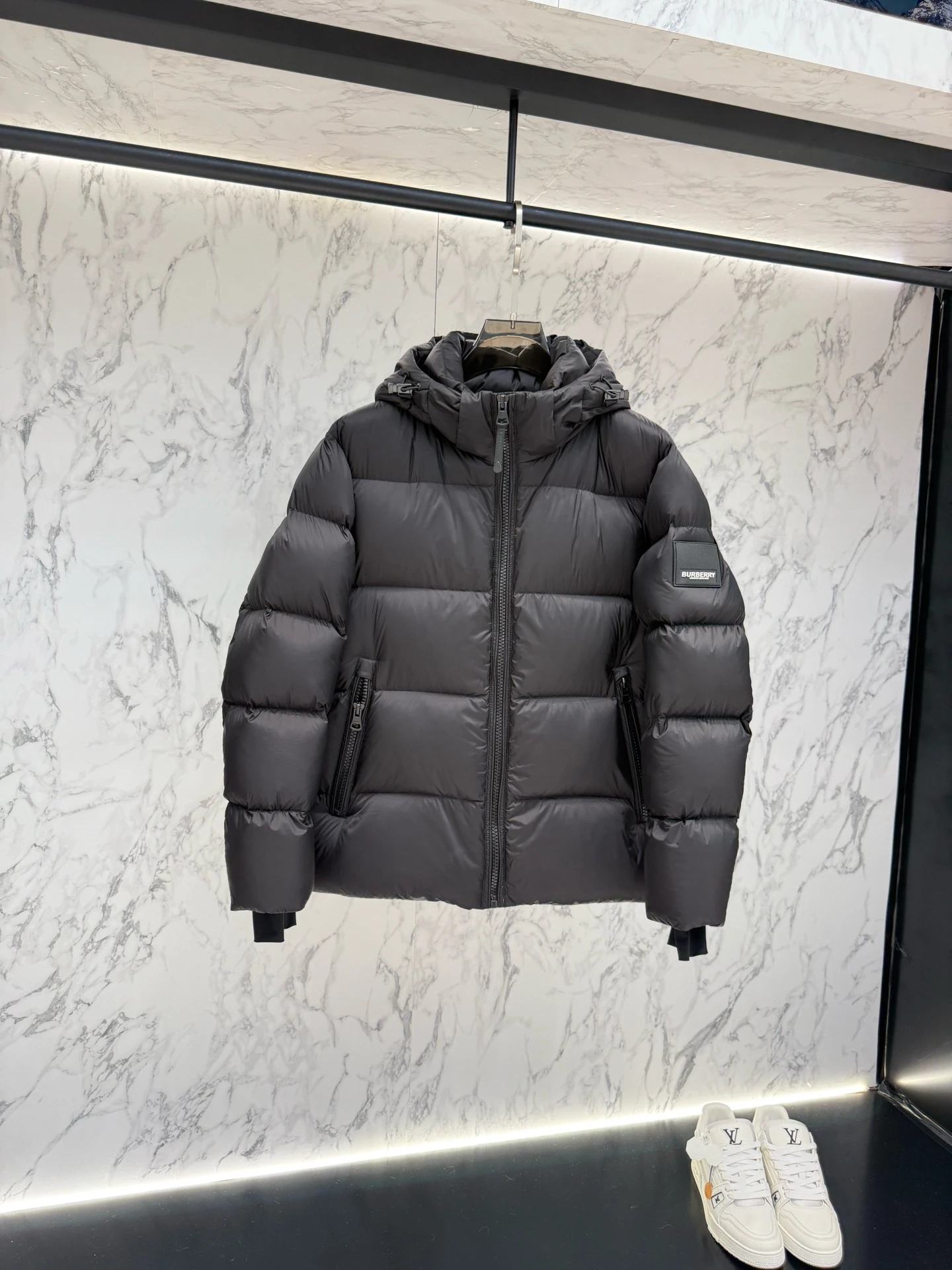バーバリー「Burberry」秋冬ファッションフード付きダウンジャケット