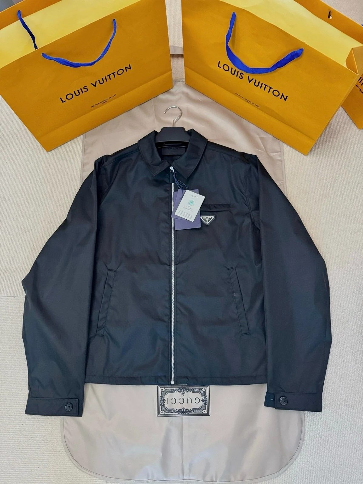 プラダ「Prada」 Re-Nylon ジップアップジャケット