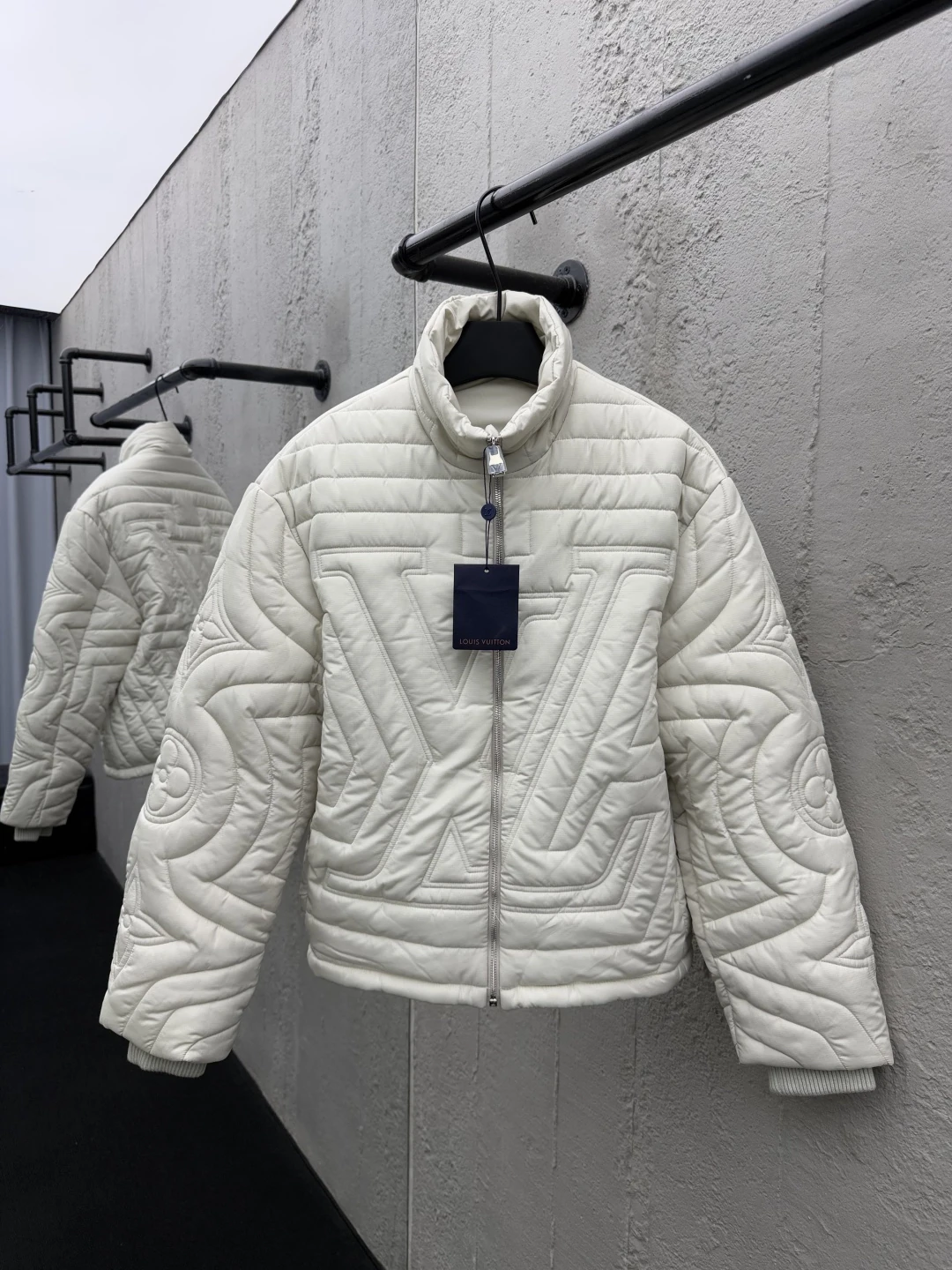 ルイ・ヴィトン「Louis Vuitton」秋冬スタンドカラーダウンジャケット 男女兼用
