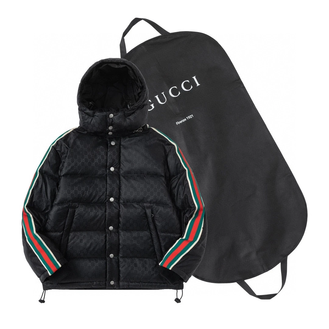 グッチ「Gucci」秋冬フード付きダウンジャケット