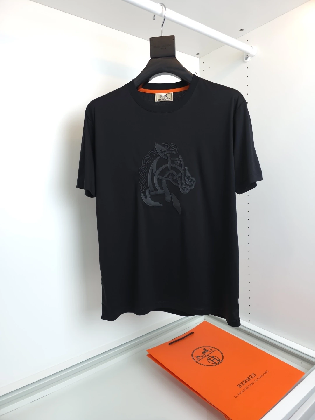 エルメス「Hermès」 クルーネックTシャツ 軽やかな着心地 春夏新作