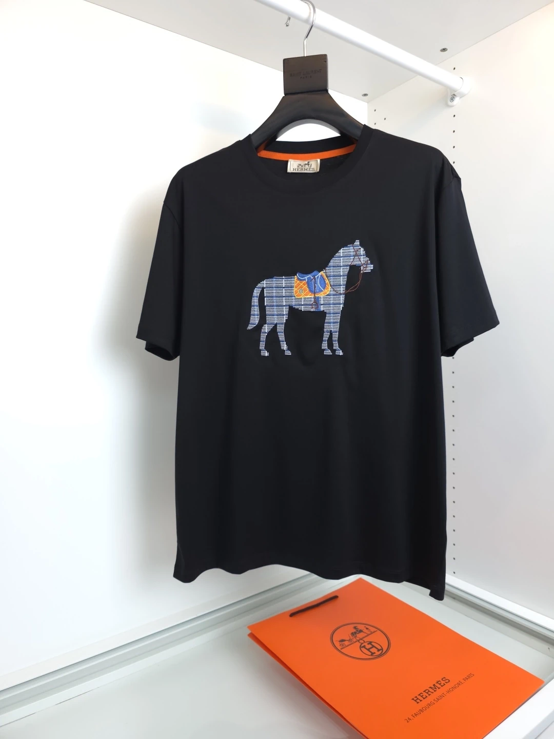 エルメス「Hermès」 クルーネックTシャツ 軽やかな着心地 春夏新作