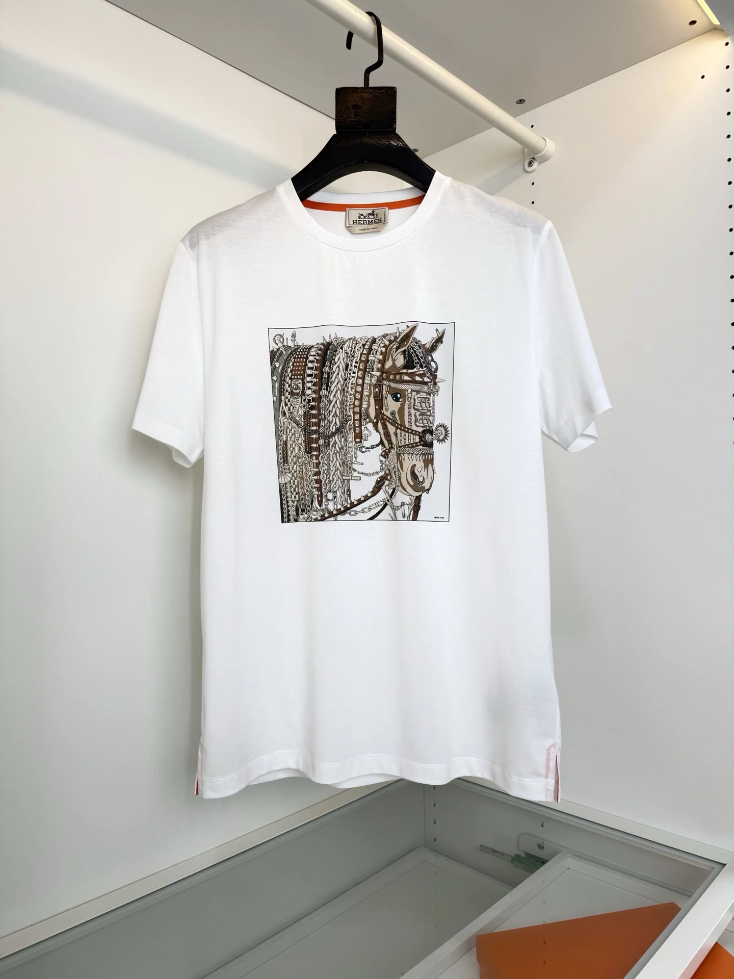 エルメス「Hermès」 クルーネックTシャツ 軽やかな着心地 春夏新作