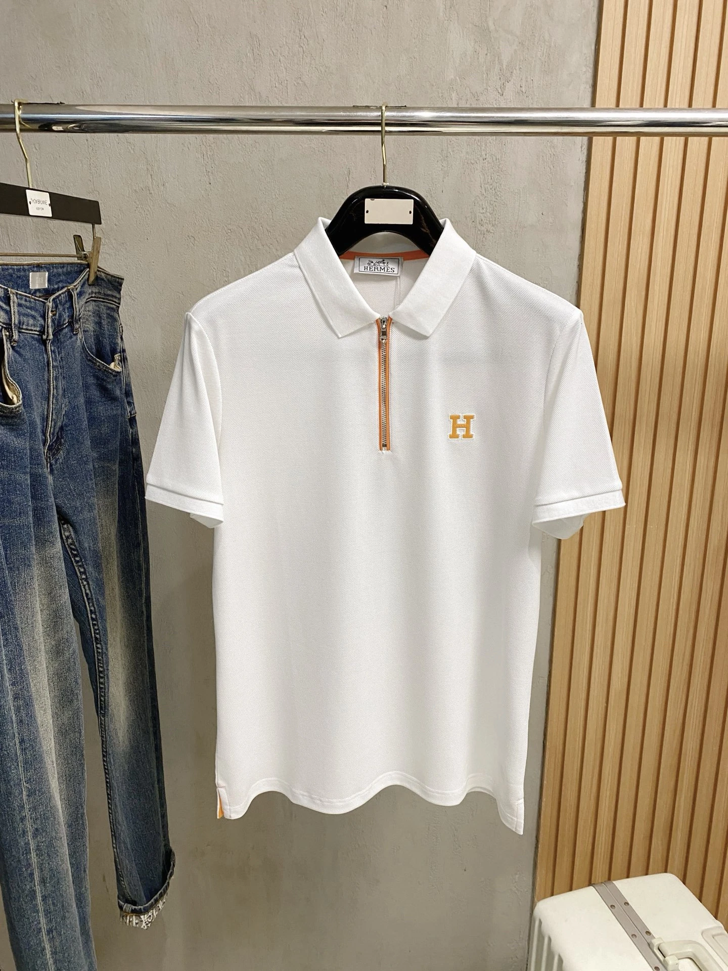 エルメス Hermès サマーコレクション メンズ ロゴ入りポロシャツ