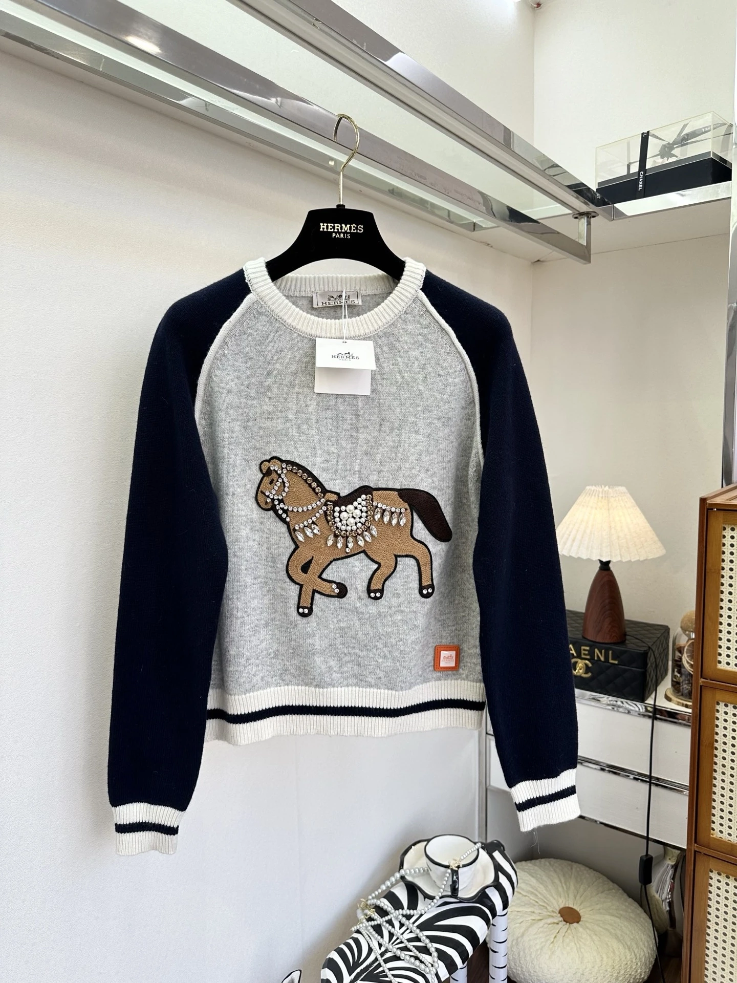 エルメス「Hermès」春季新作ラウンドネックスウェット