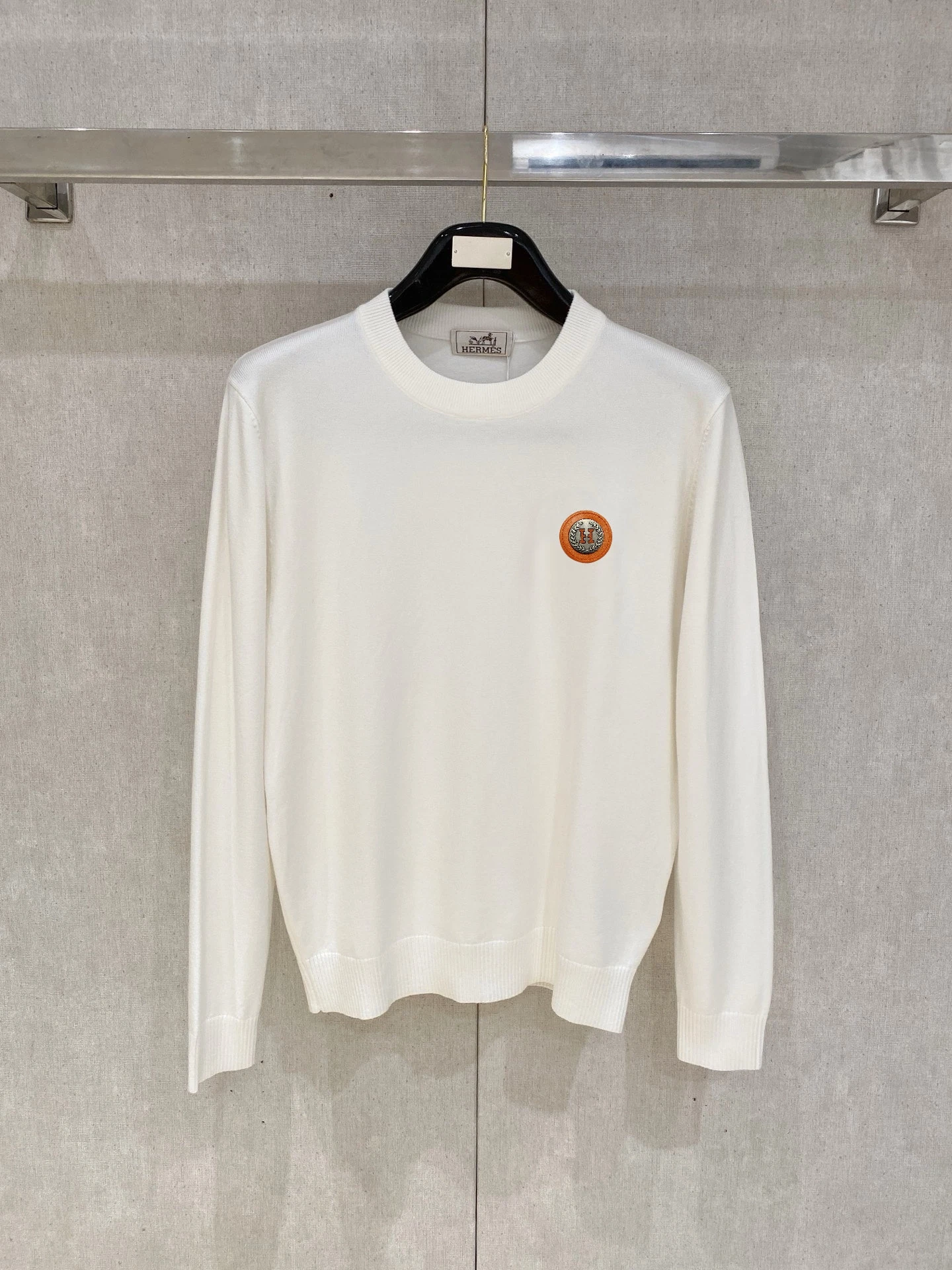 エルメス「Hermès」春季新作ラウンドネックスウェット