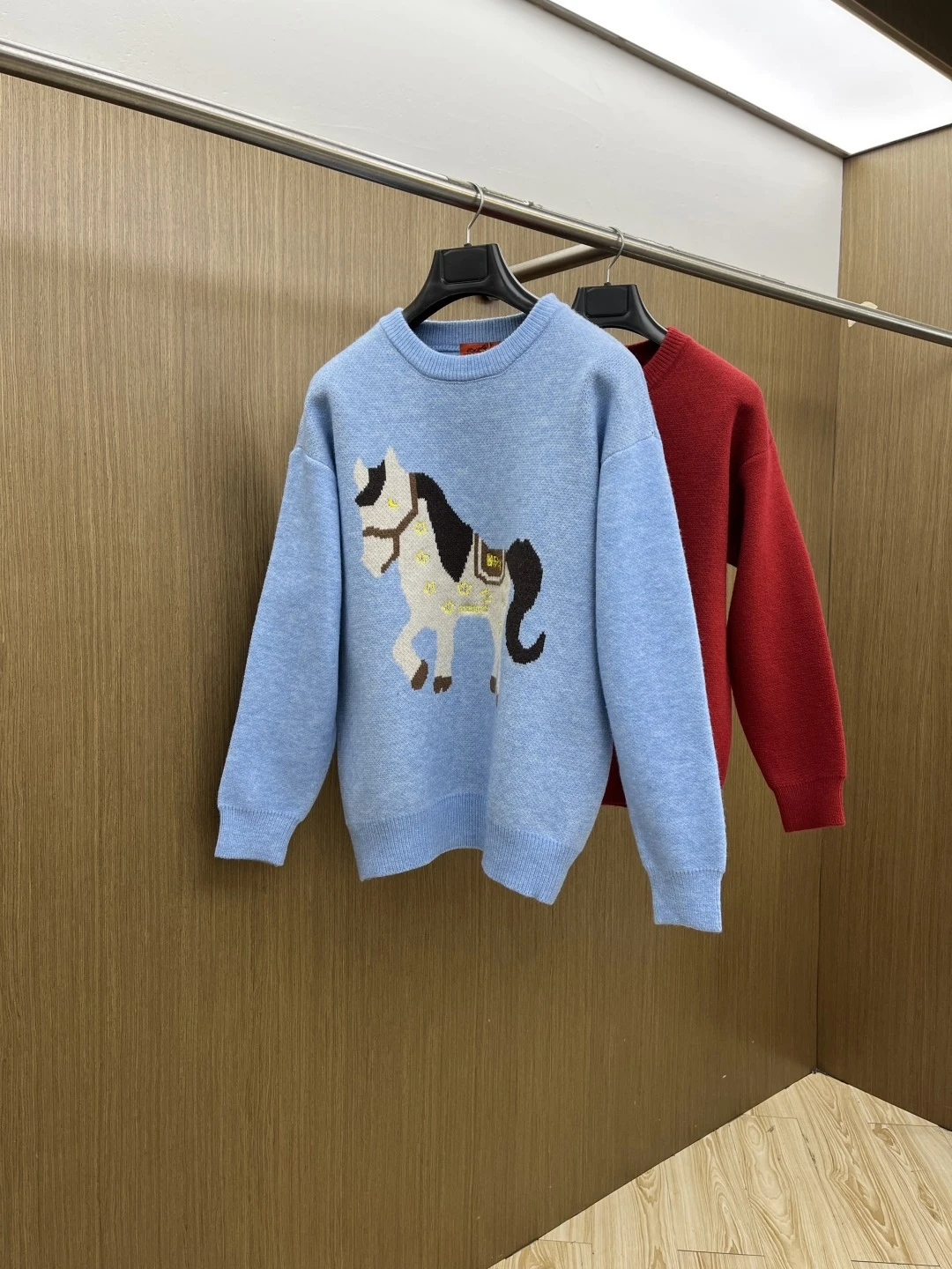 エルメス「Hermès」春季新作ラウンドネックスウェット