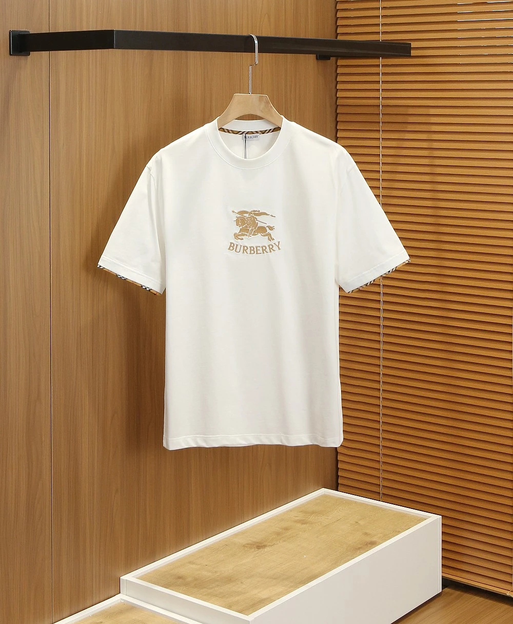 バーバリー「Burberry」 2026年春夏 コレクション Tシャツ