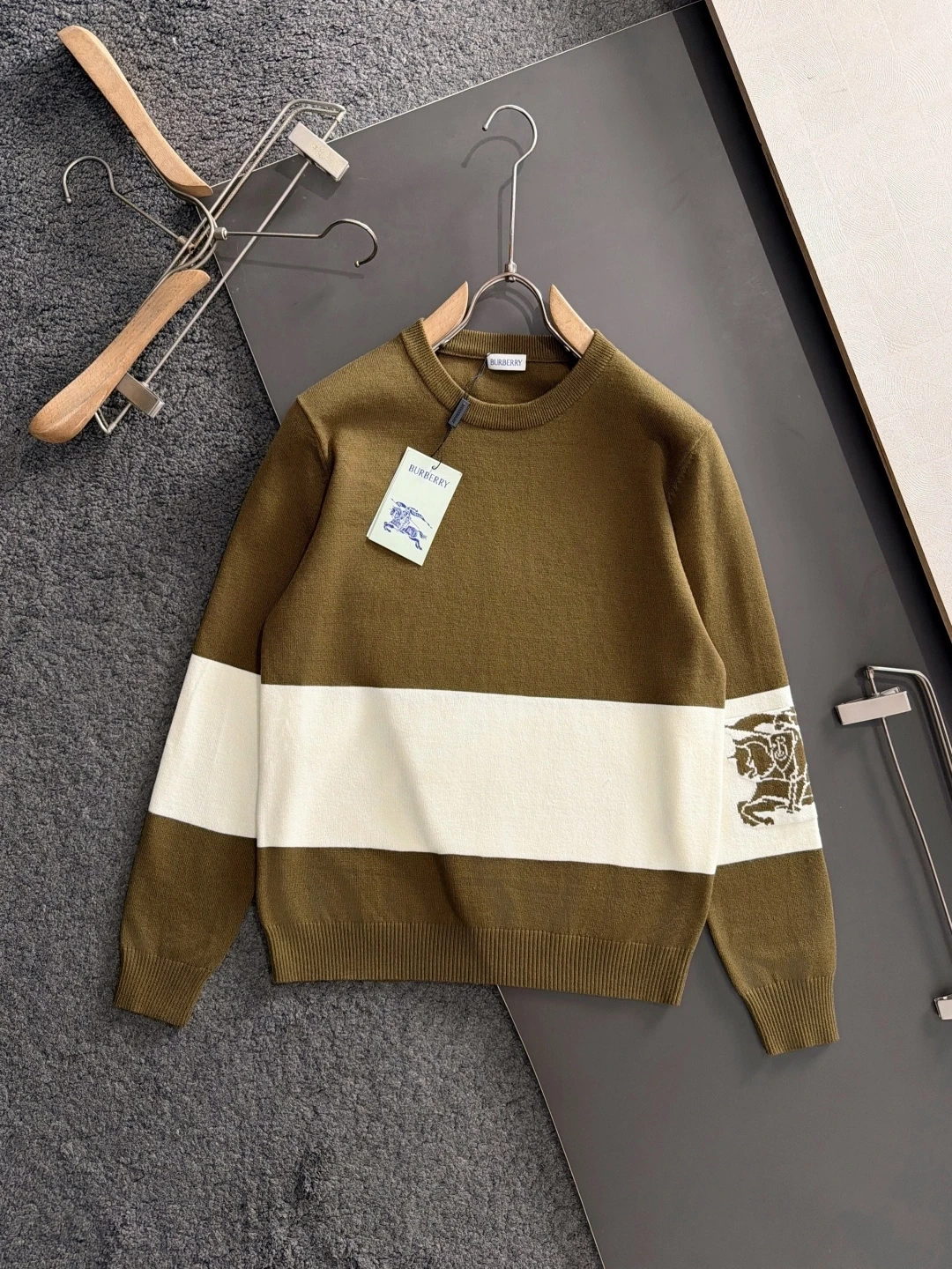 バーバリー「Burberry」2026新作ニットコレクション ニットウェア