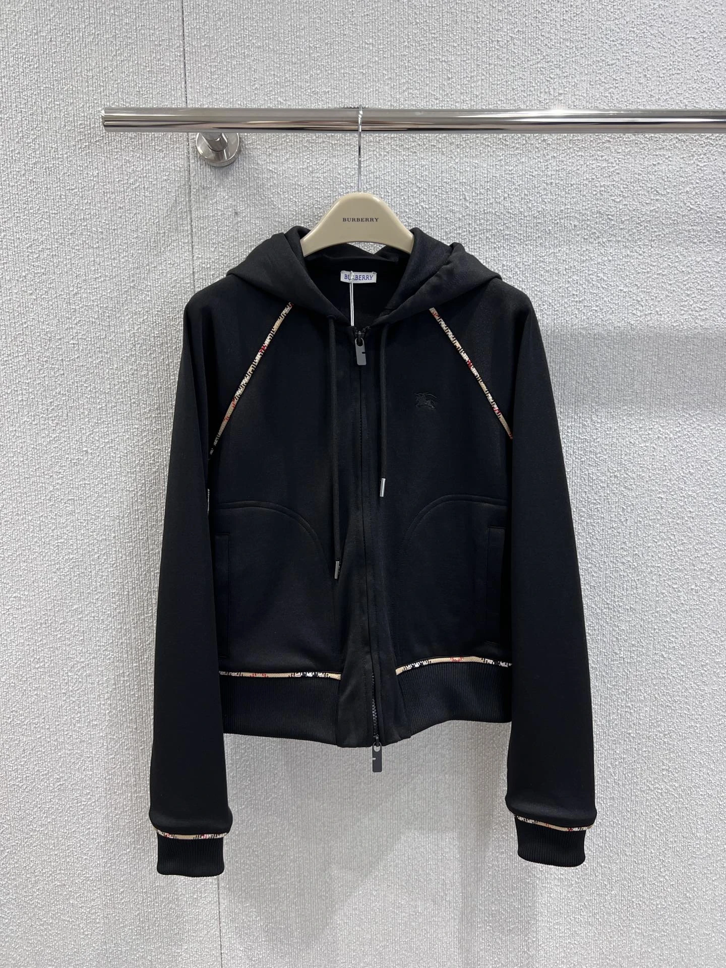 バーバリー「Burberry」25FW エーリーオータム コントラストチェックトリム フーディー