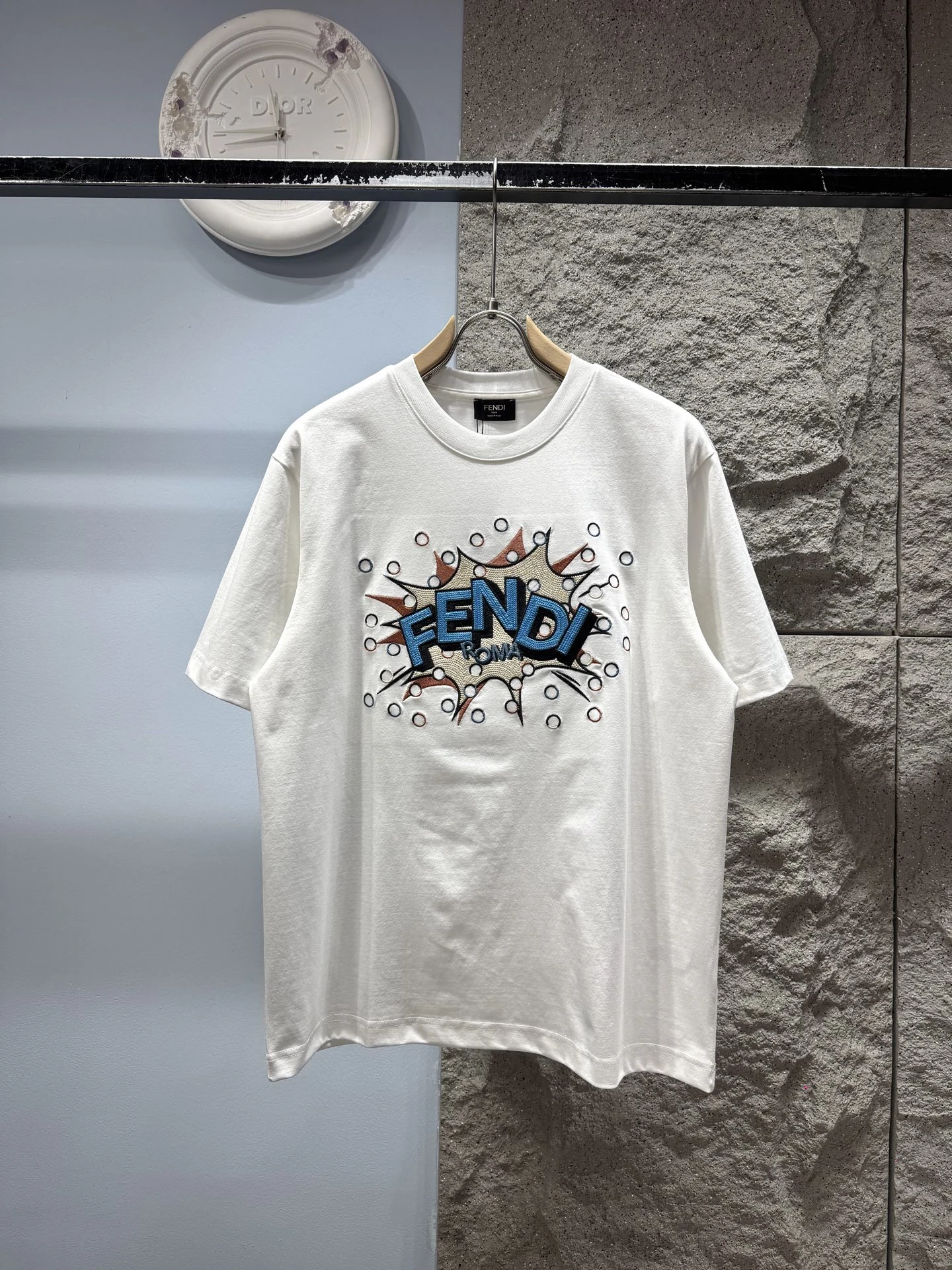 フェンディ「Fendi」 アイコンロゴ 刺繍Tシャツ