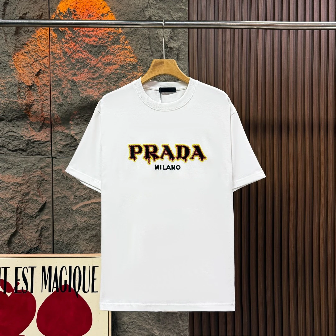 プラダ Prada 3Dエンボスロゴプリント ショートスリーブTシャツ