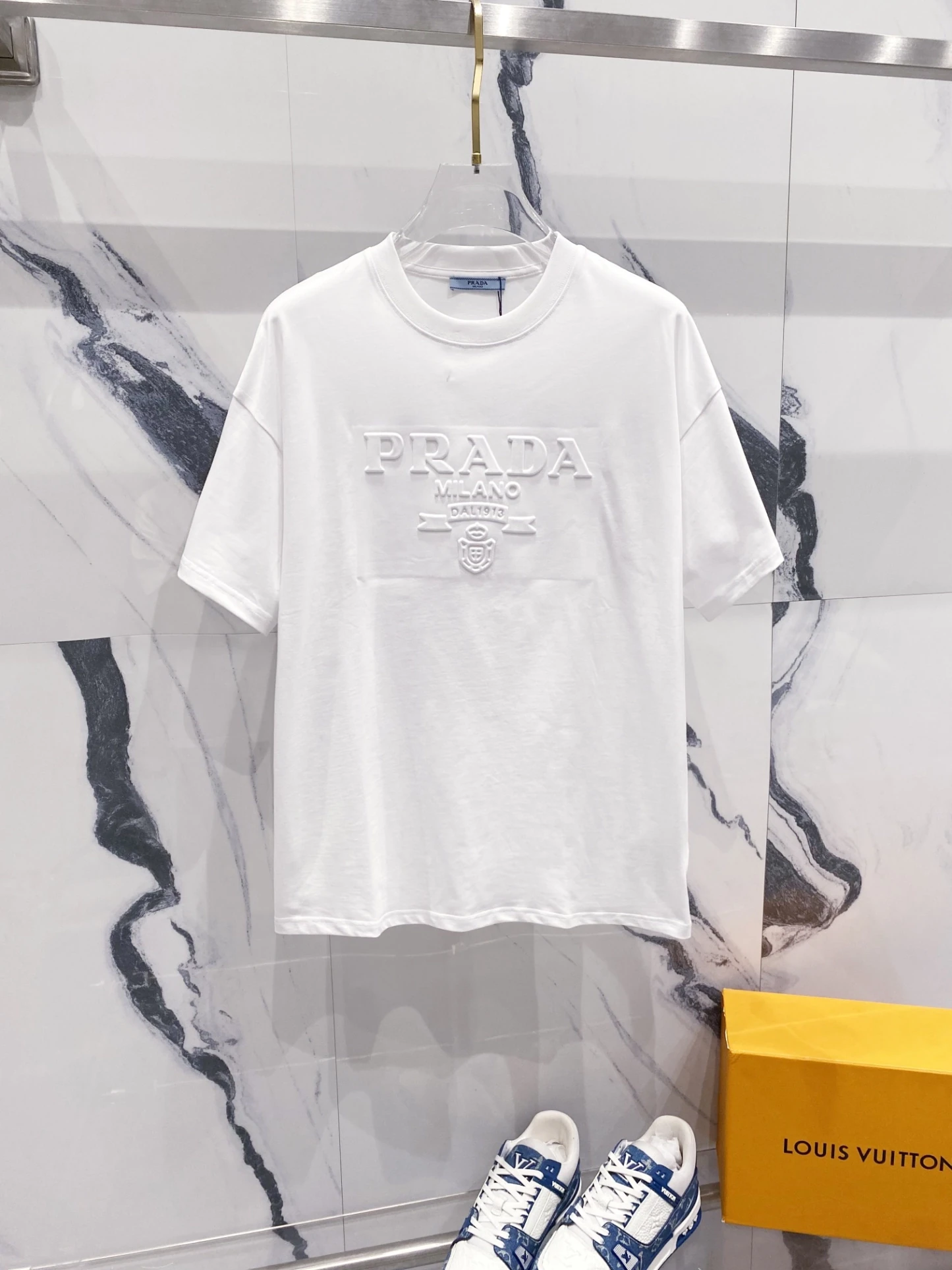 プラダ Prada 260g 3Dエンボスロゴ クルーネックTシャツ