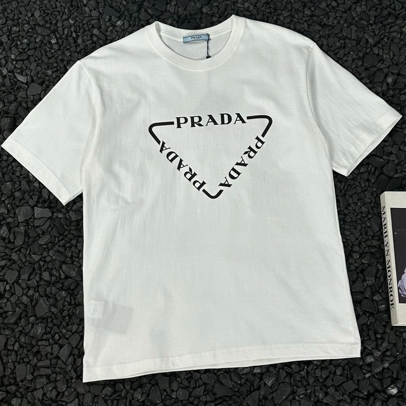 プラダ Prada クラシックトライアングルロゴ カップルTシャツ