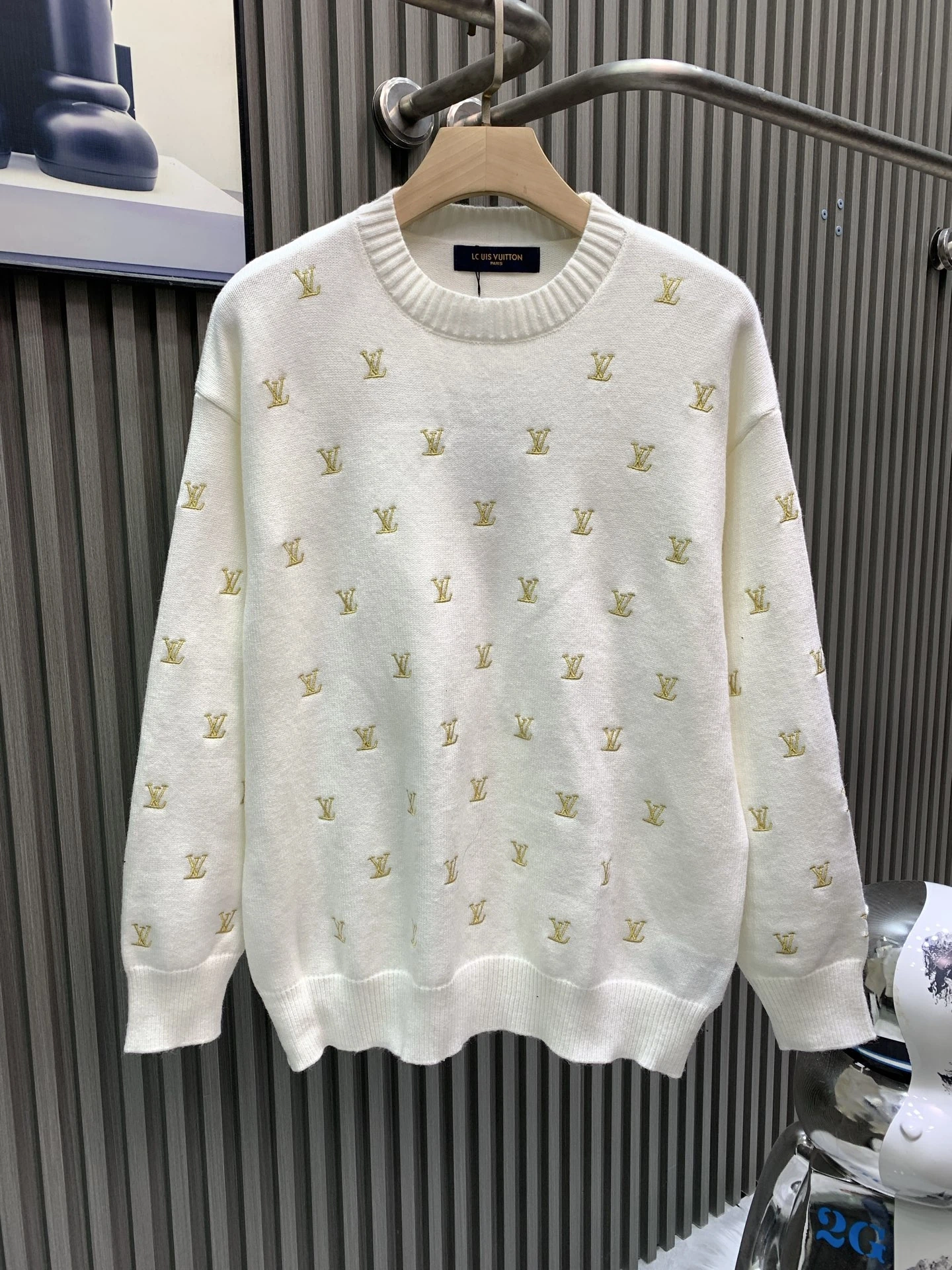 ルイ・ヴィトン「Louis Vuitton」アート刺繍ラウンドネックニットセーター