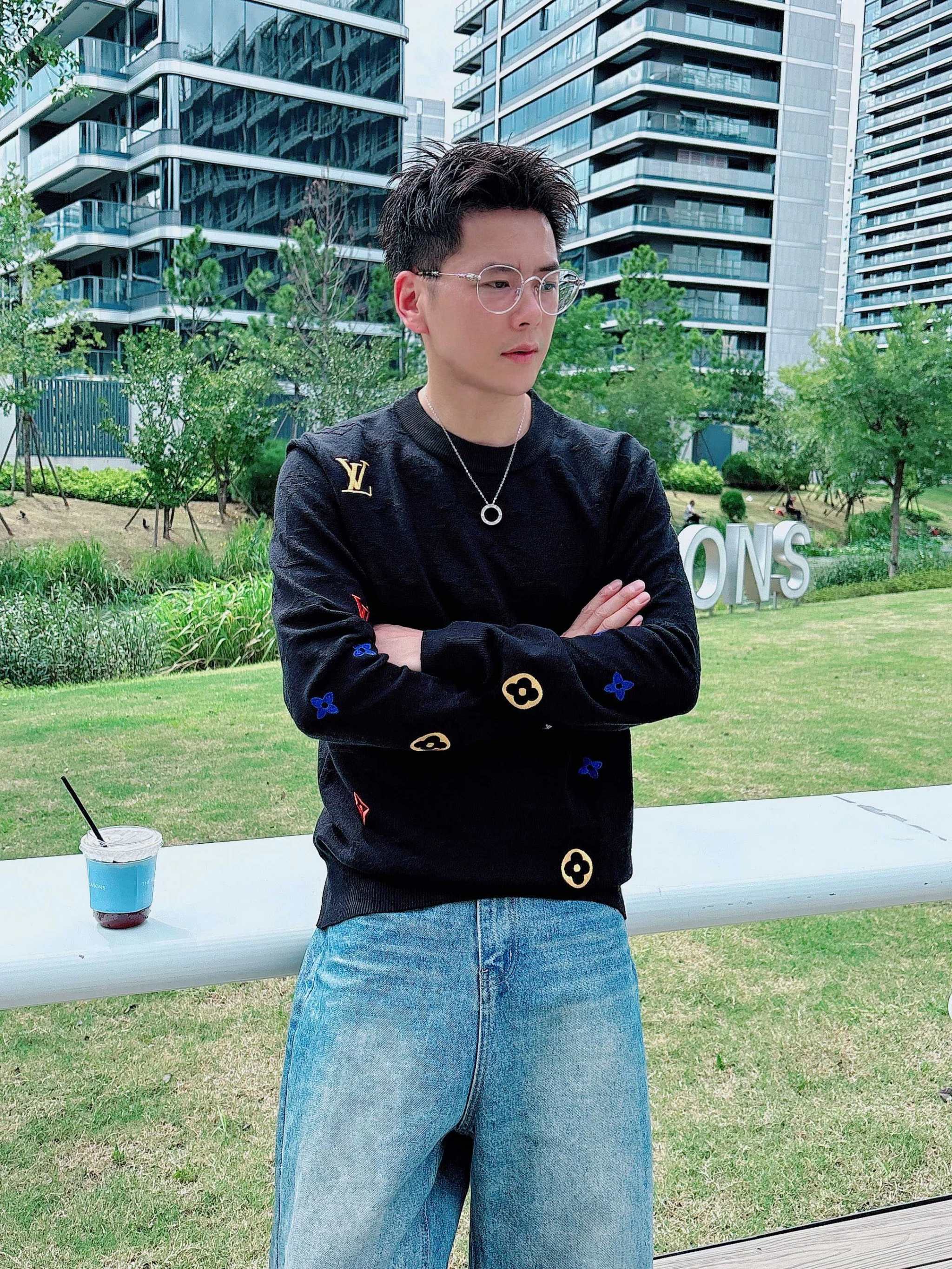 ルイ・ヴィトン「Louis Vuitton」秋冬最新作ラウンドネックセーター