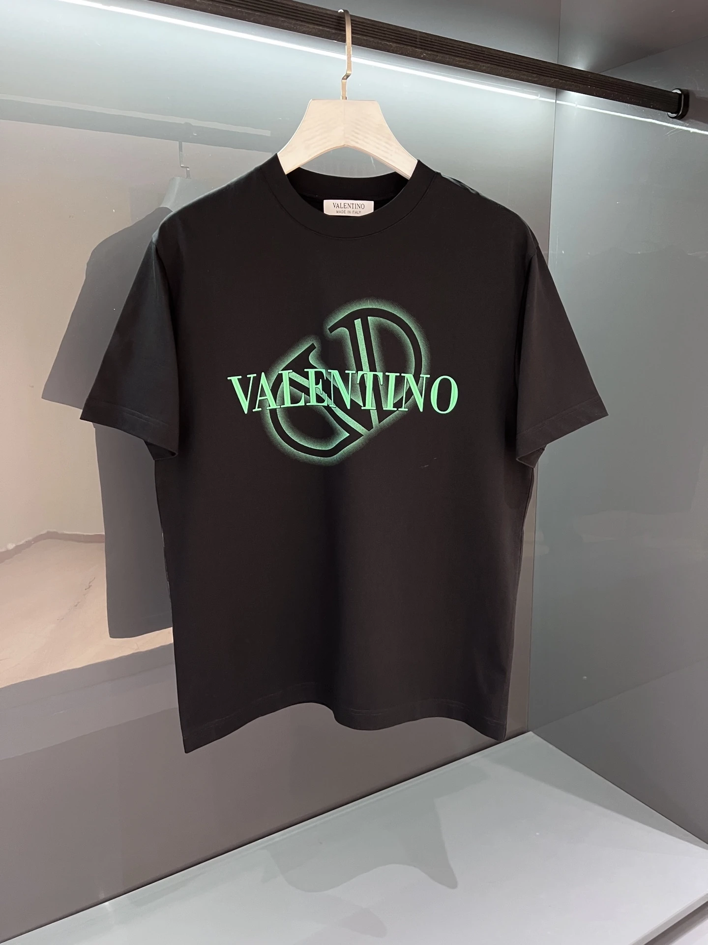 ヴァレンティノ Valentino メンズクルーネック半袖Tシャツ