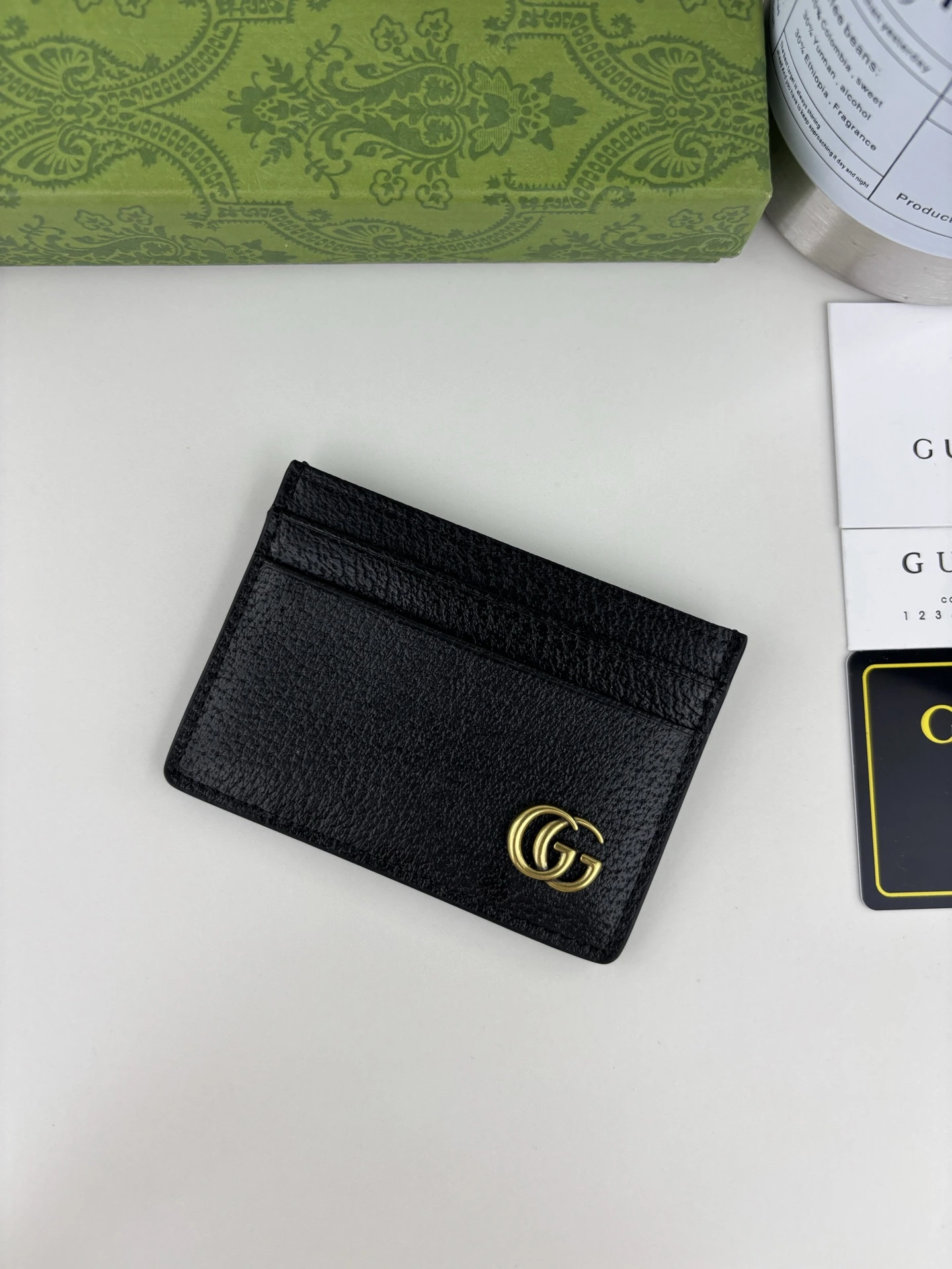 Gucci(グッチ / Gucci) 直営店同期・実物撮影!ミニカードケースに印象的なアイコンのダブルGメタルパーツ付き