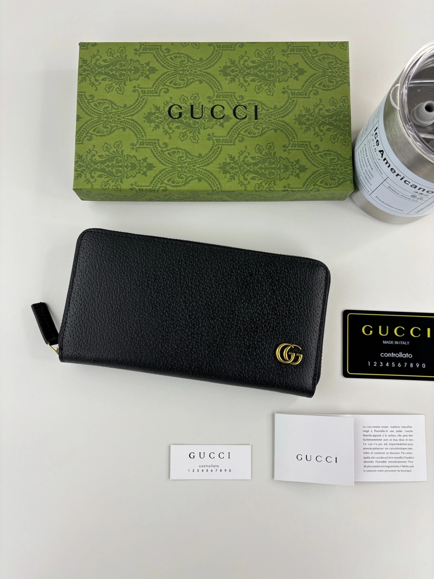 Gucci(グッチ / Gucci) 直営店同期・実物撮影!フルジップウォレットに印象的なアイコンのダブルGメタルパーツ付き