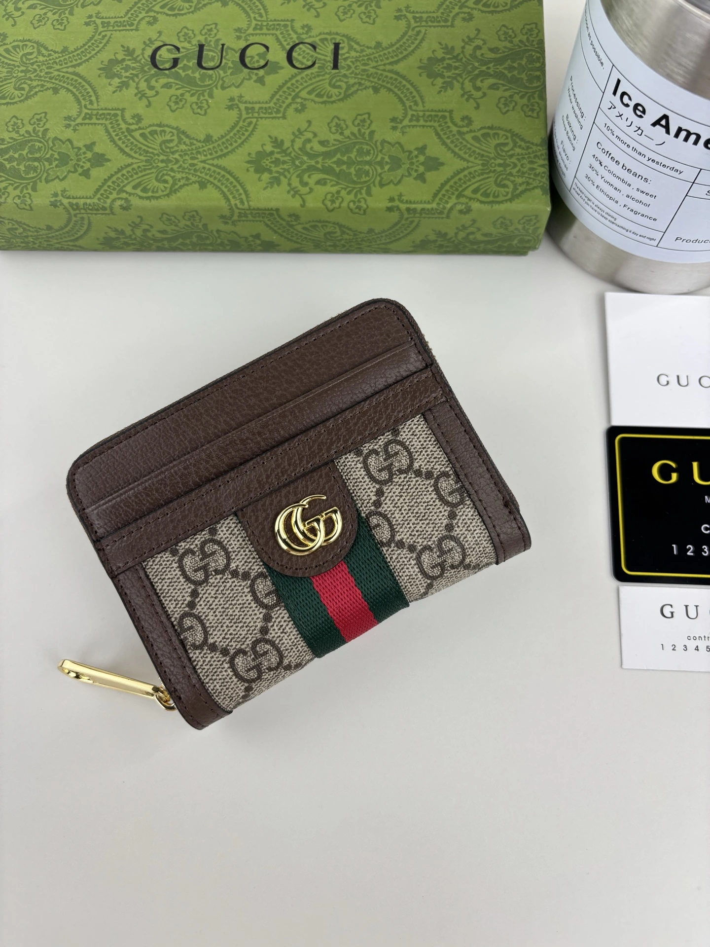 Gucci(グッチ / Gucci) GGに思わず目を奪われる美しいバッグ、お持ちですか?GG Marmontシリーズはエレガントで精巧なデザインで多くの女性の心を掴んでいます!世界中のおしゃれさん必携の万能アイテム!最高です