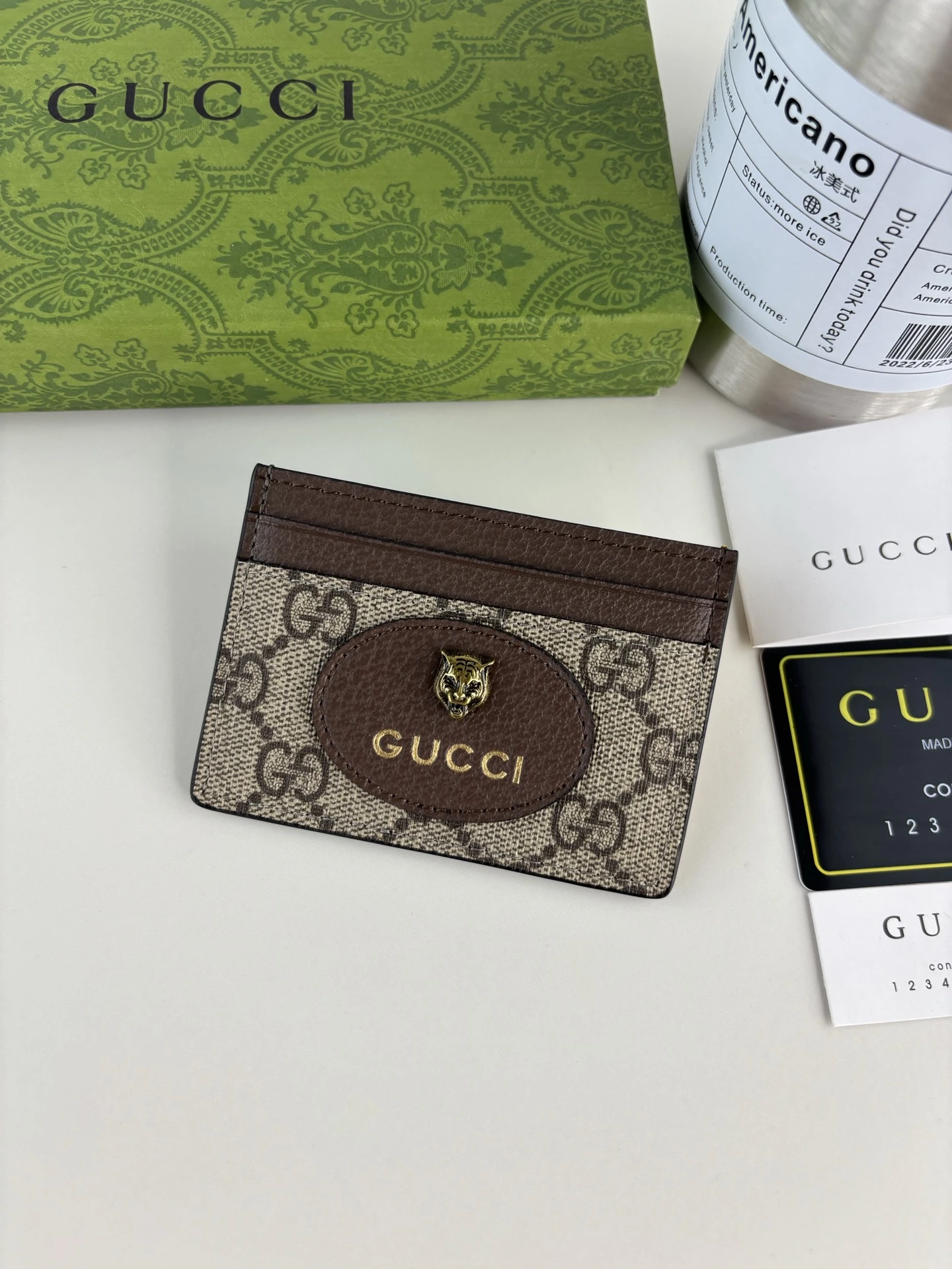 Gucci GG Supreme カードケース