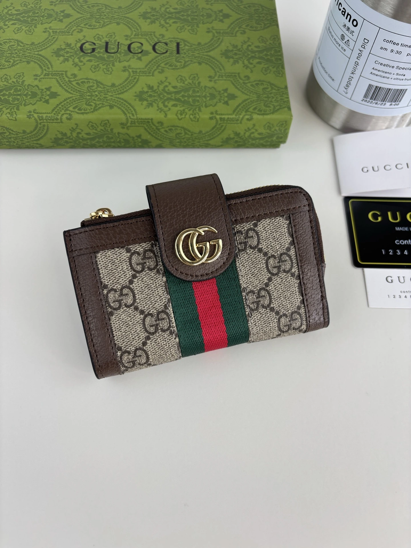 Gucci(グッチ / Gucci) このGG Marmontシリーズウォレットはクラシックで飽きのこないGGキャンバス製、《Aria-ファッションアリア》シリーズにクラシックな逸品を追加
