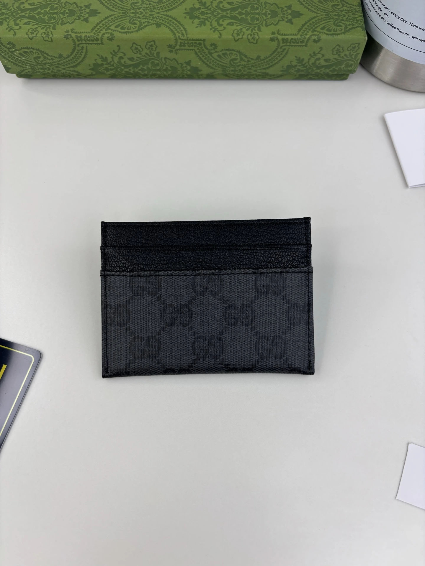 Generation Gucci(グッチ / Gucci)はブランドの典藏要素を深く掘り下げ、異なる世代のデザインを融合して1つの美学ナラティブに