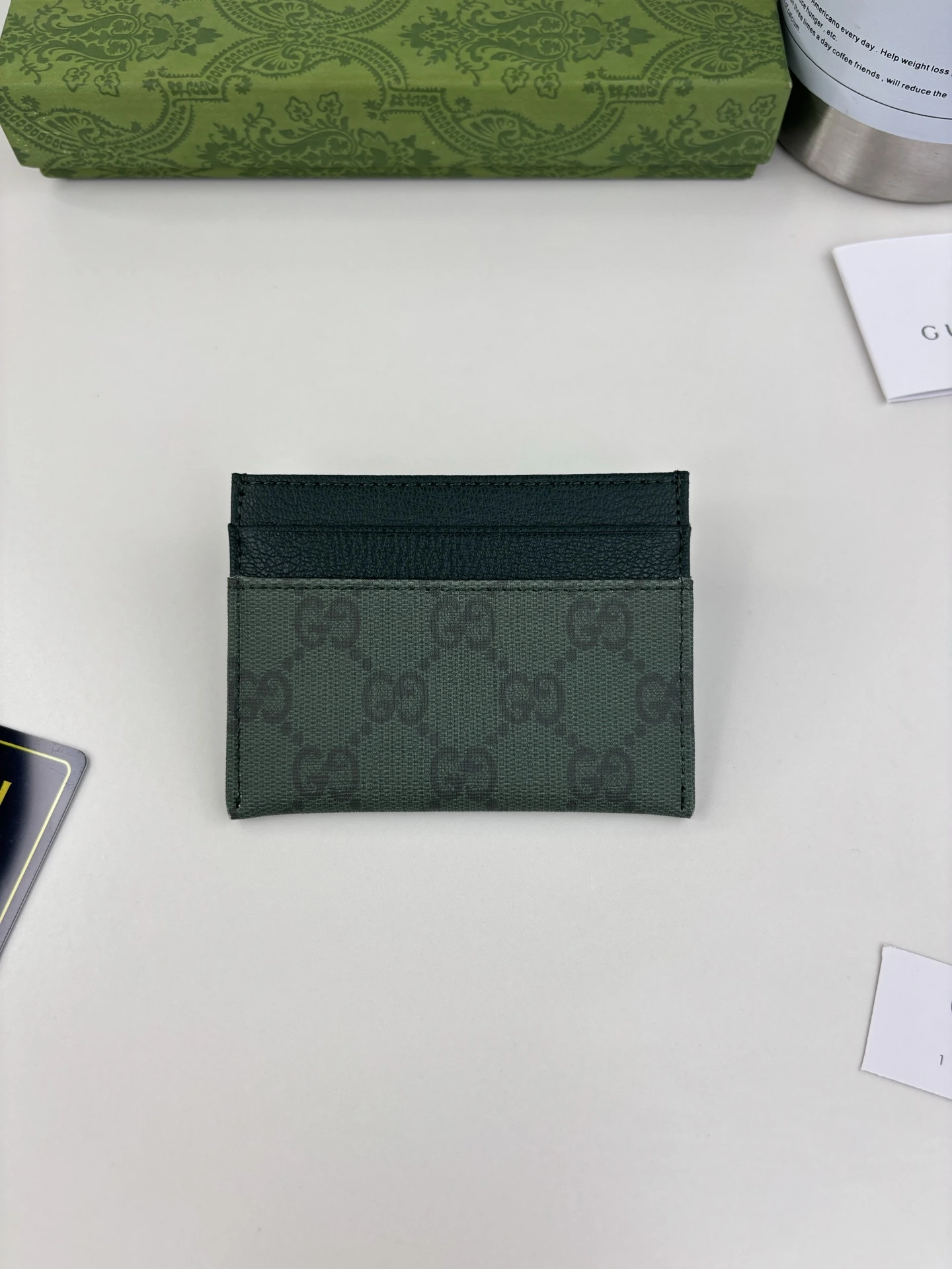 Generation Gucci(グッチ / Gucci)はブランドの典藏要素を深く掘り下げ、異なる世代のデザインを融合して1つの美学ナラティブに