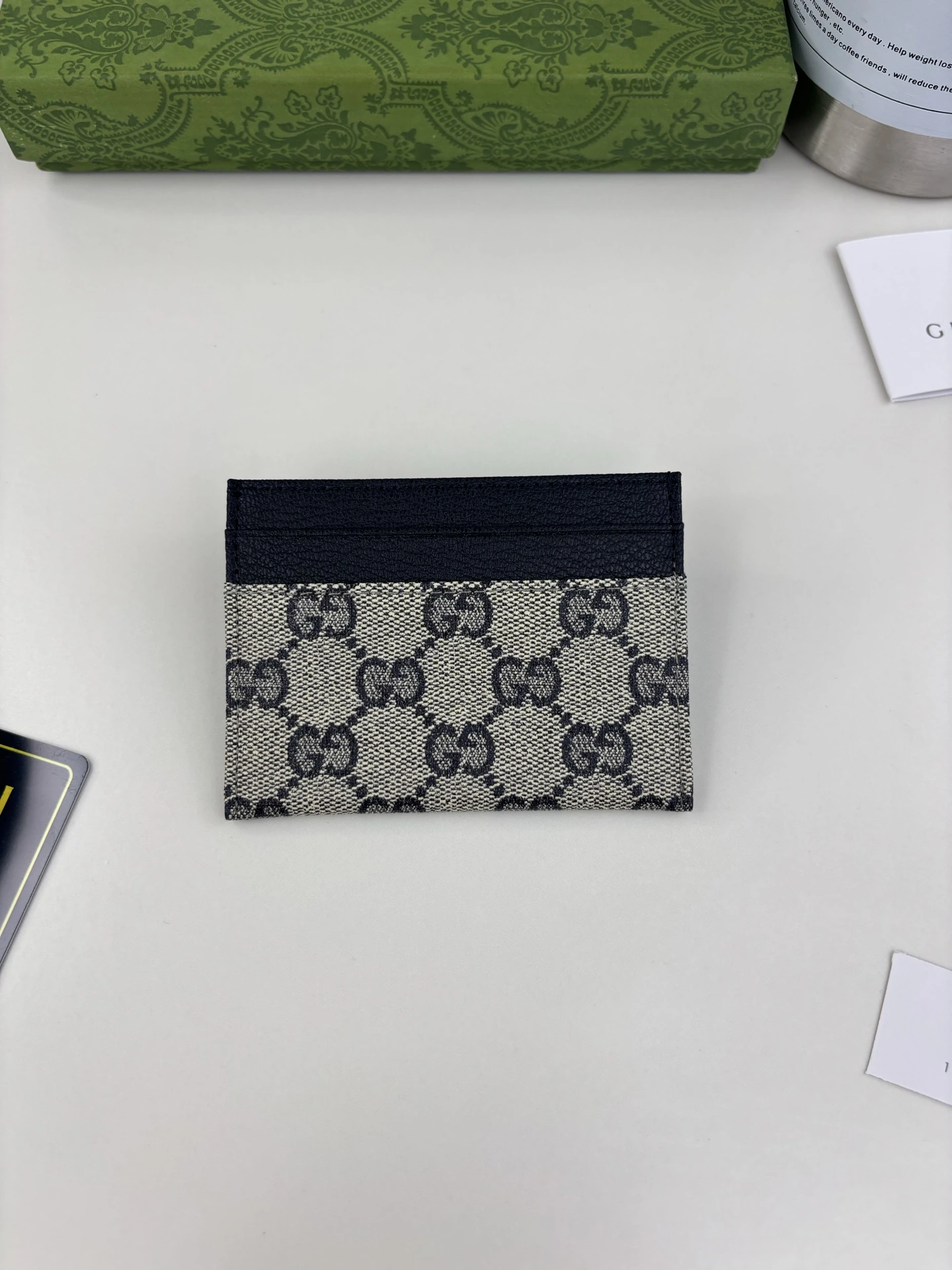 Gucci(グッチ / Gucci)Primaveraシリーズは革新と実務的なビジョンを融合し、シルエット・質感・素材の新たな語彙を確立