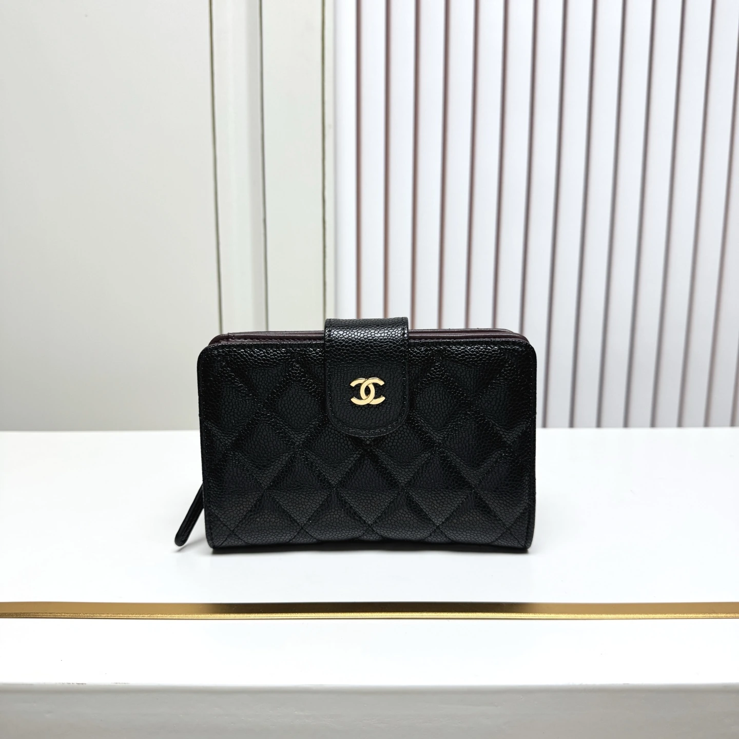 🌸Chanel(シャネル / Chanel)永遠の定番💋 最もクラシックなキルティング刺繍、ファッショナブルに合わせやすいモデル!カードスロット10つ、メタルジップポケット1つ、大容量札入れ、コンパクトで精巧、しかも実用的