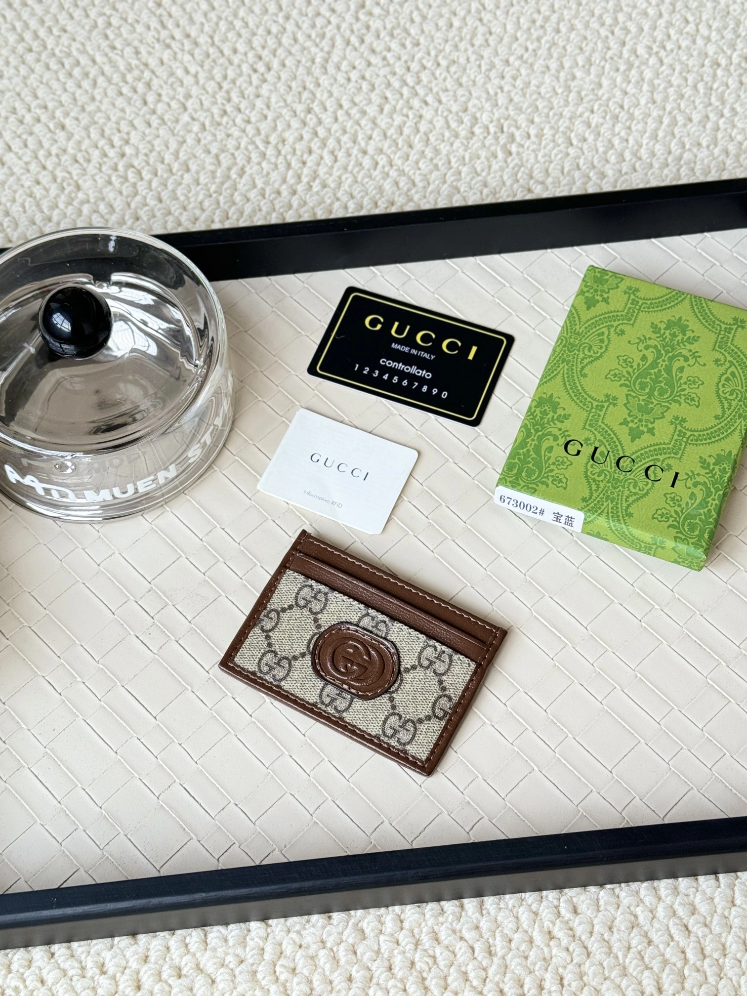 Gucci(グッチ / Gucci)最新(カードケース)実物撮影!PVC×カーフレザー