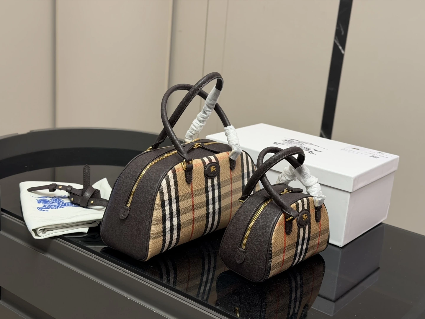 / Burberry(バーバリー) チェック柄 ボウリング/ピローバッグ