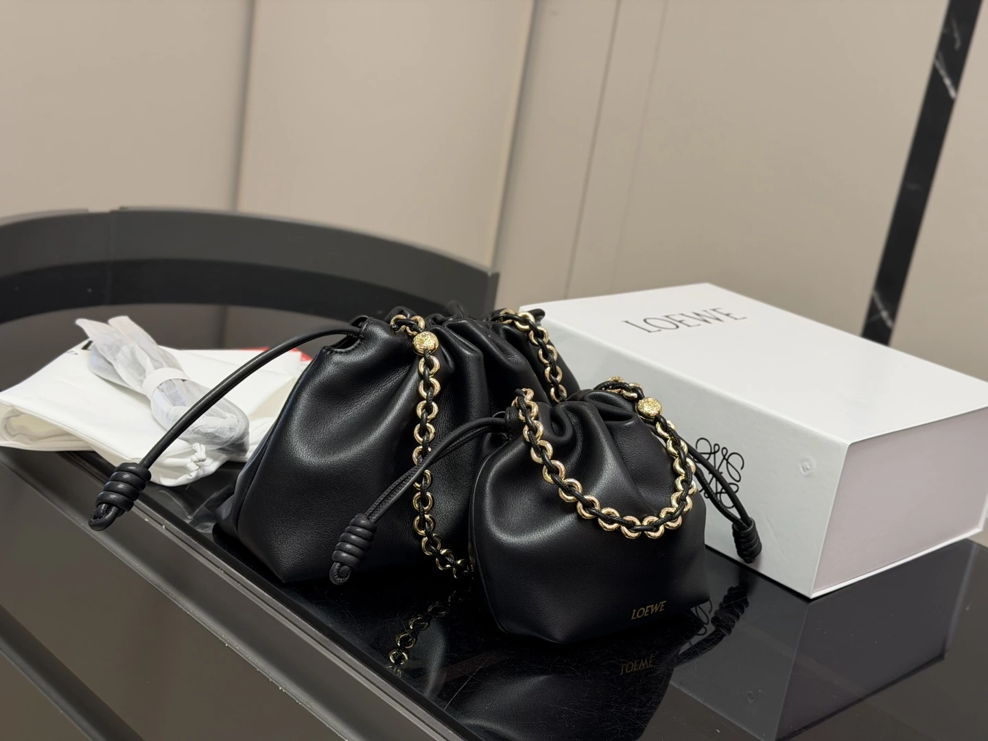 / LOEWE（ロエベ） カーフスキン Purse ショルダーバッグ