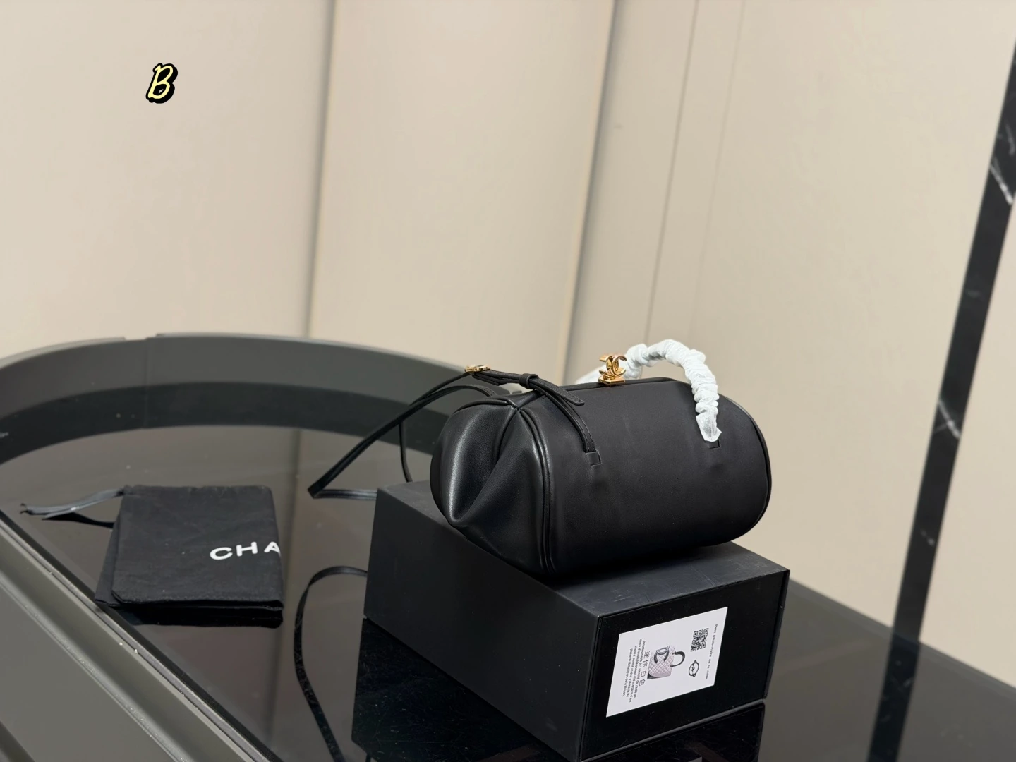CHANEL(シャネル) 26A 新作ダブルC ボウリングバッグ