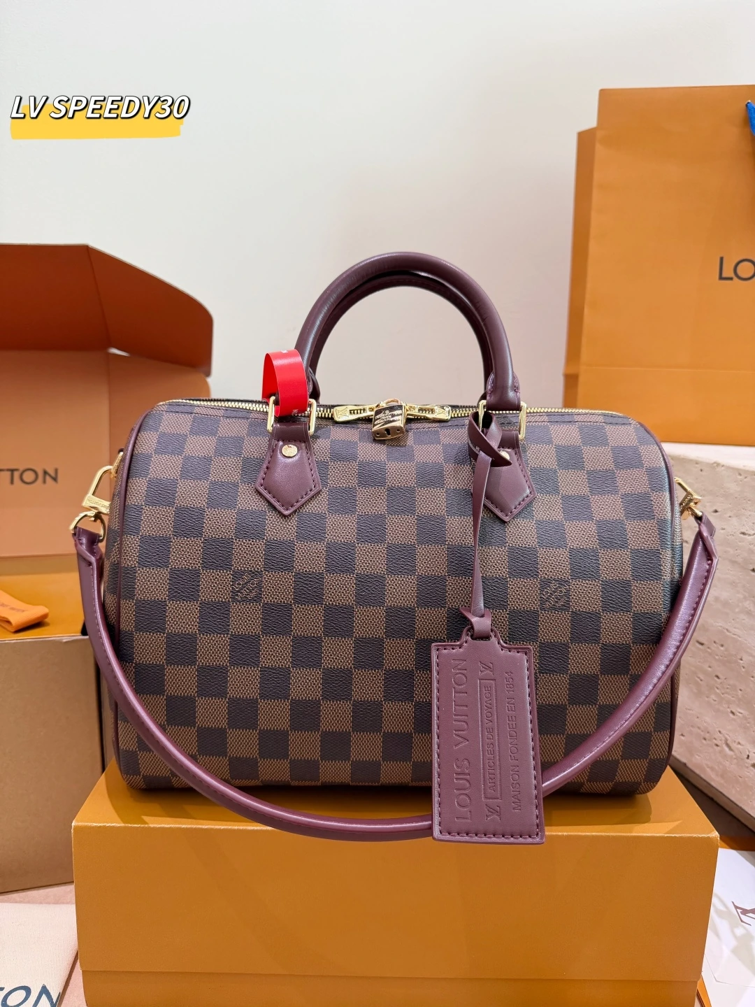 Louis Vuitton(ルイ・ヴィトン / LV) Speedy30 Speedy Monogram グラフィック・合わせやすい・Monogram・斜め掛け・手持ち Speedy バッグ。 素材:カーフスキン。 フルパッケージ