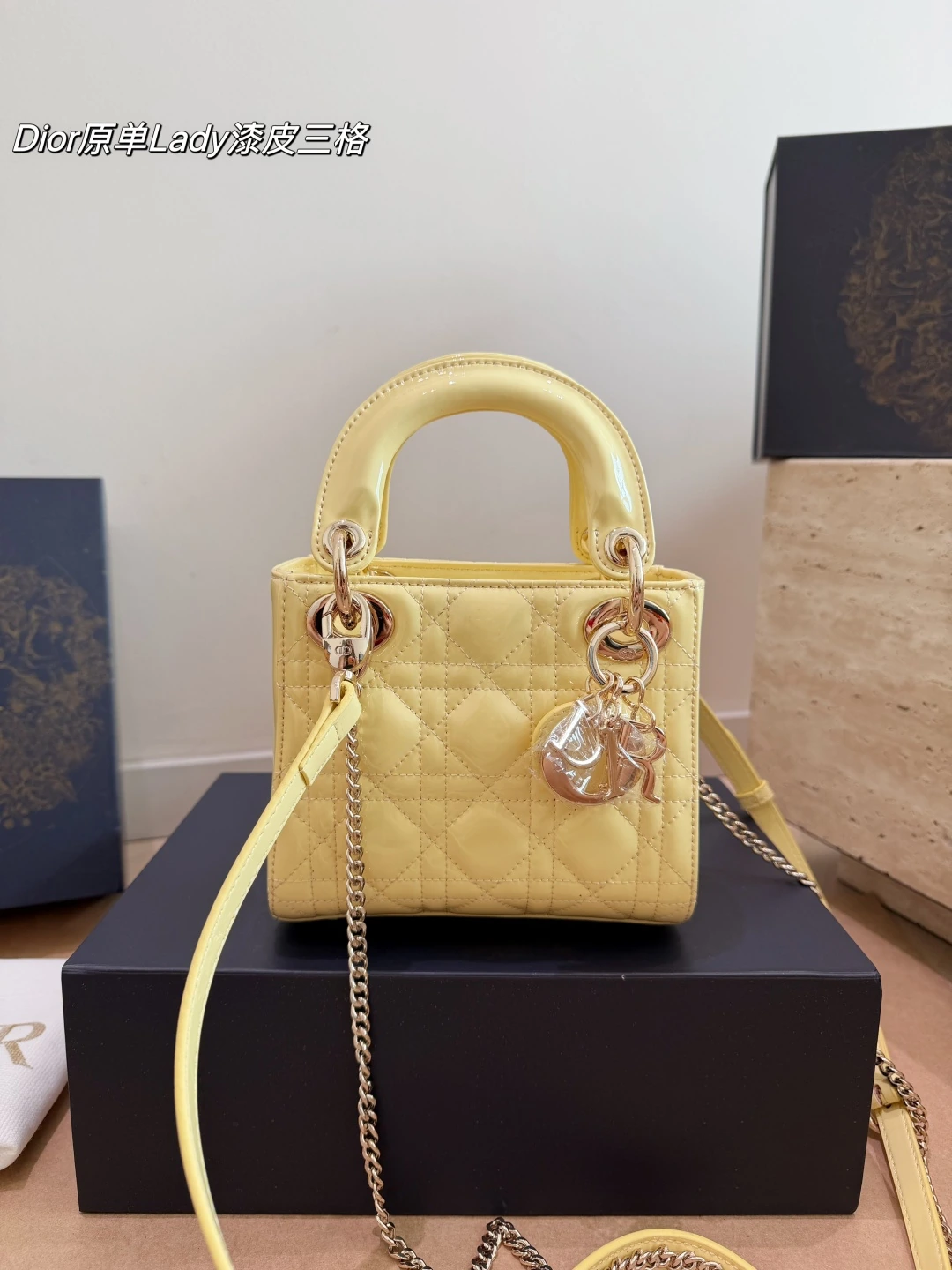 Dior(ディオール) Lady チェック・取り外し可能・肩掛け・斜め掛け・手持ち アイテム。 ボックス付き