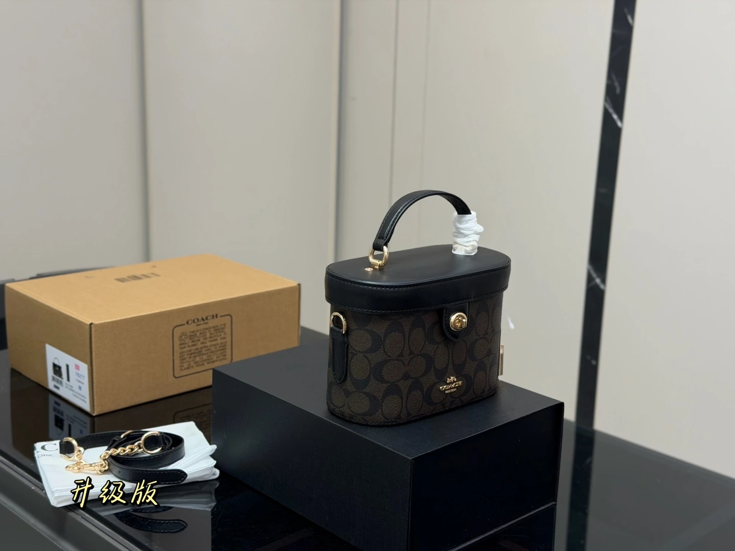 COACH（コーチ） 新作 Georgie